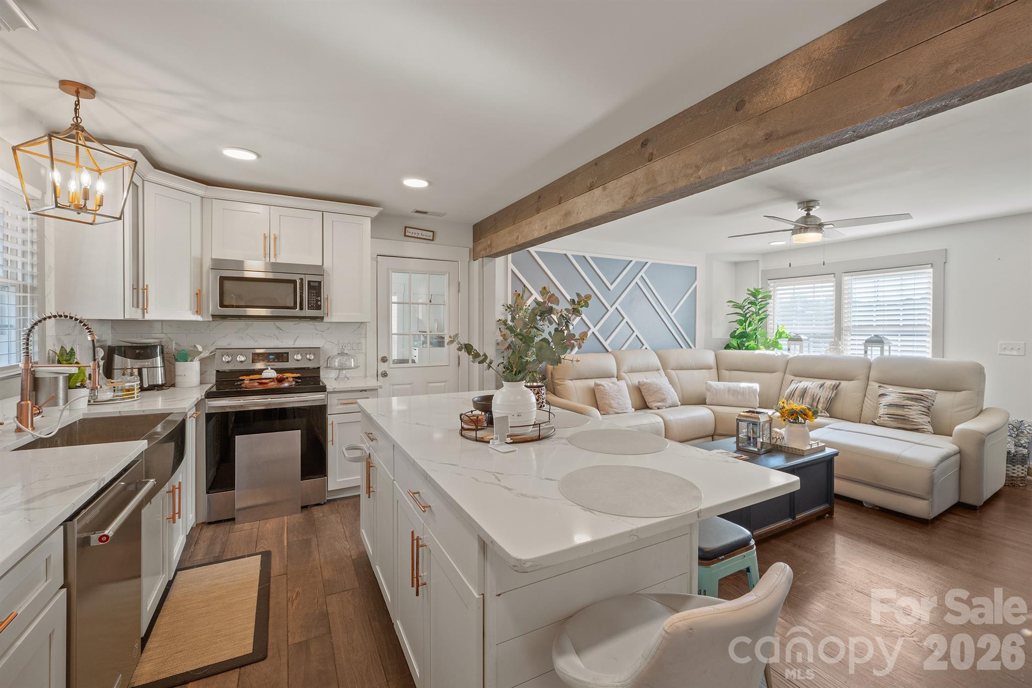1411 Dean Street Property Photo 7