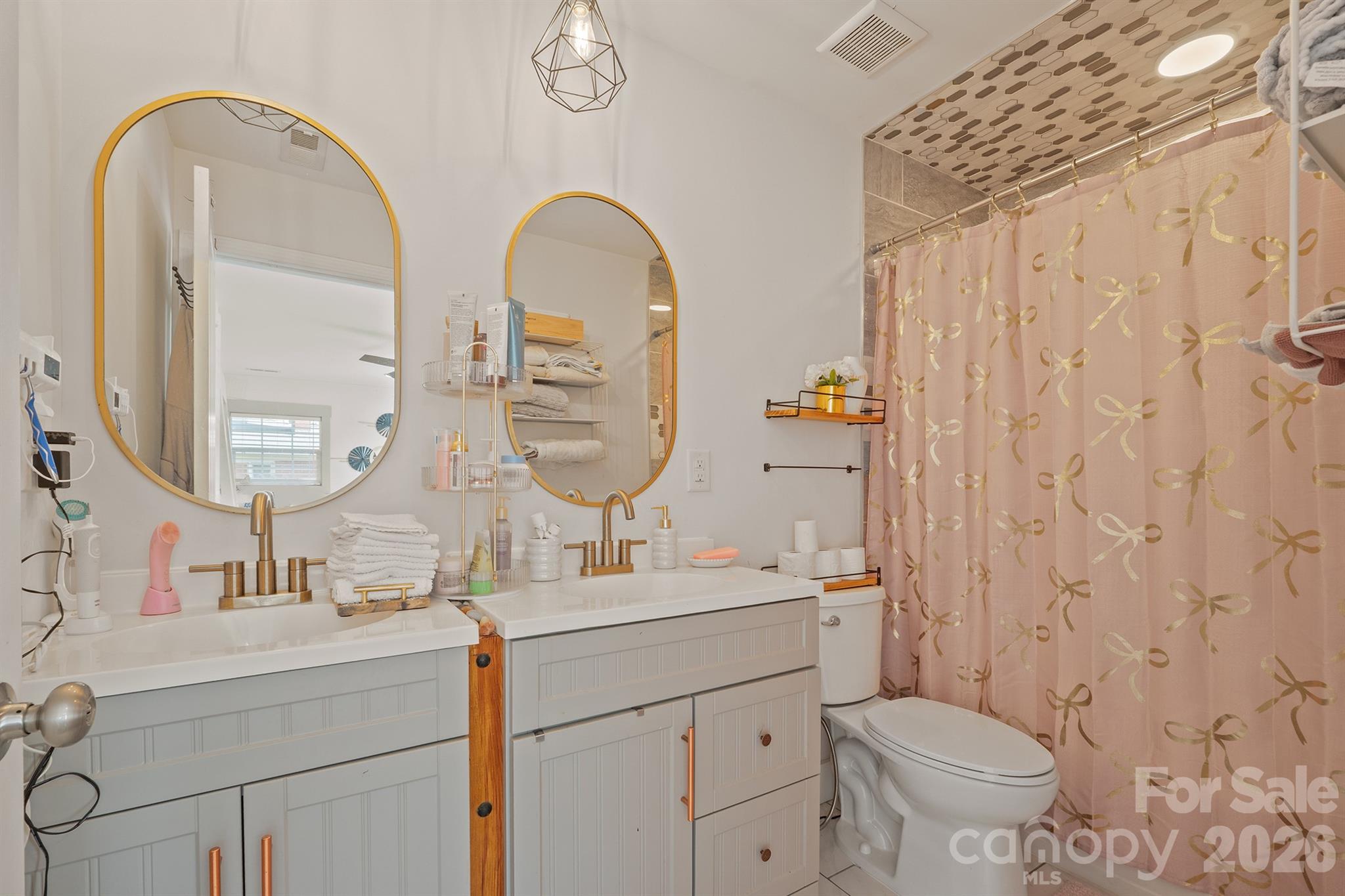 1411 Dean Street Property Photo 16