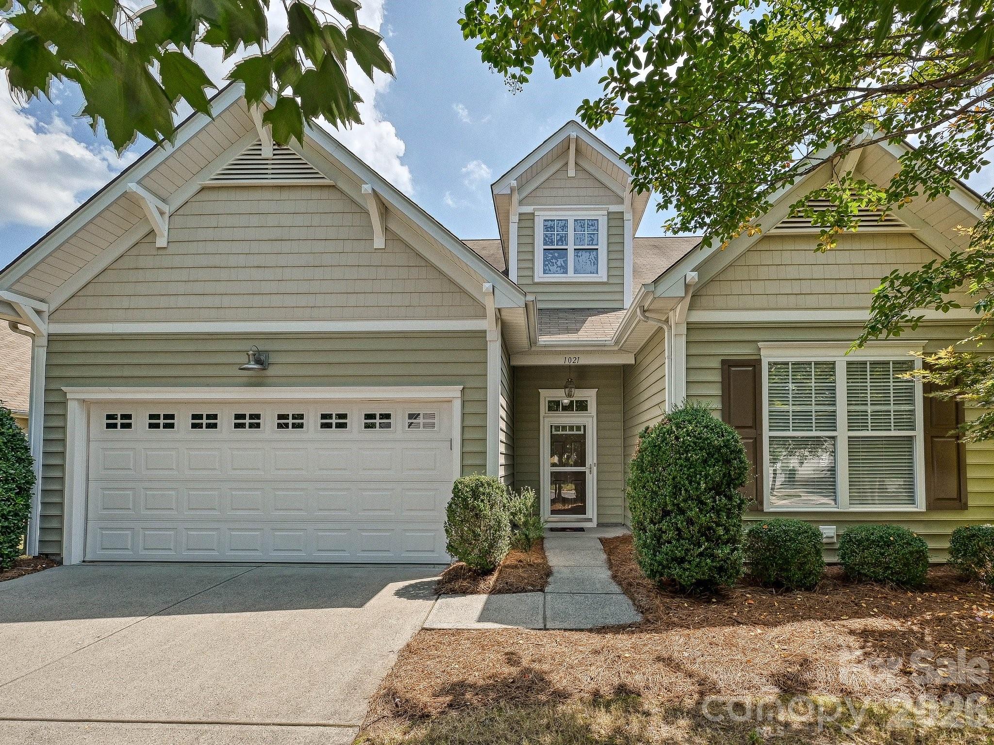 1021 Knob Creek Lane Property Photo 1