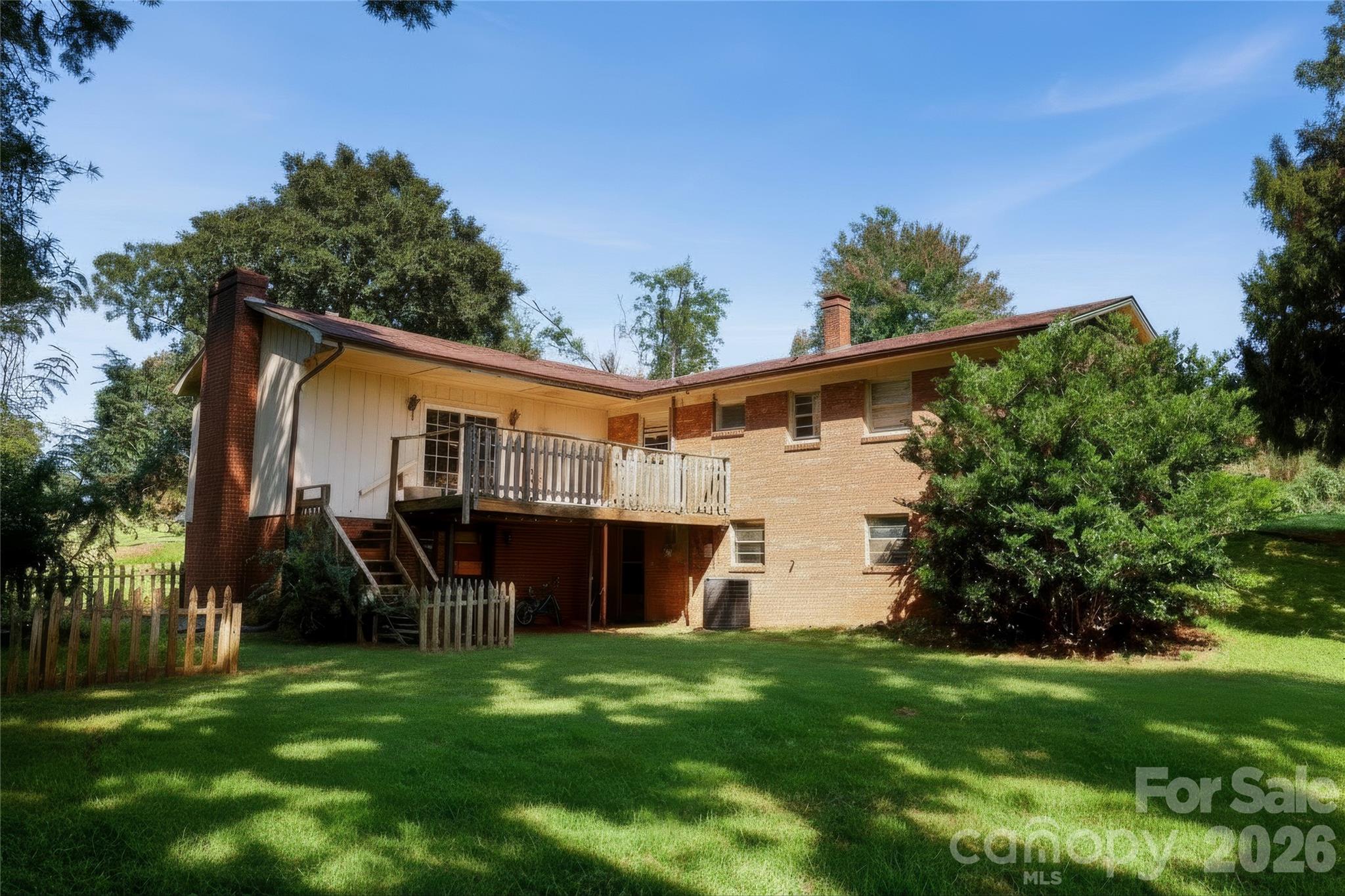 1701 Richey Road Property Photo 2
