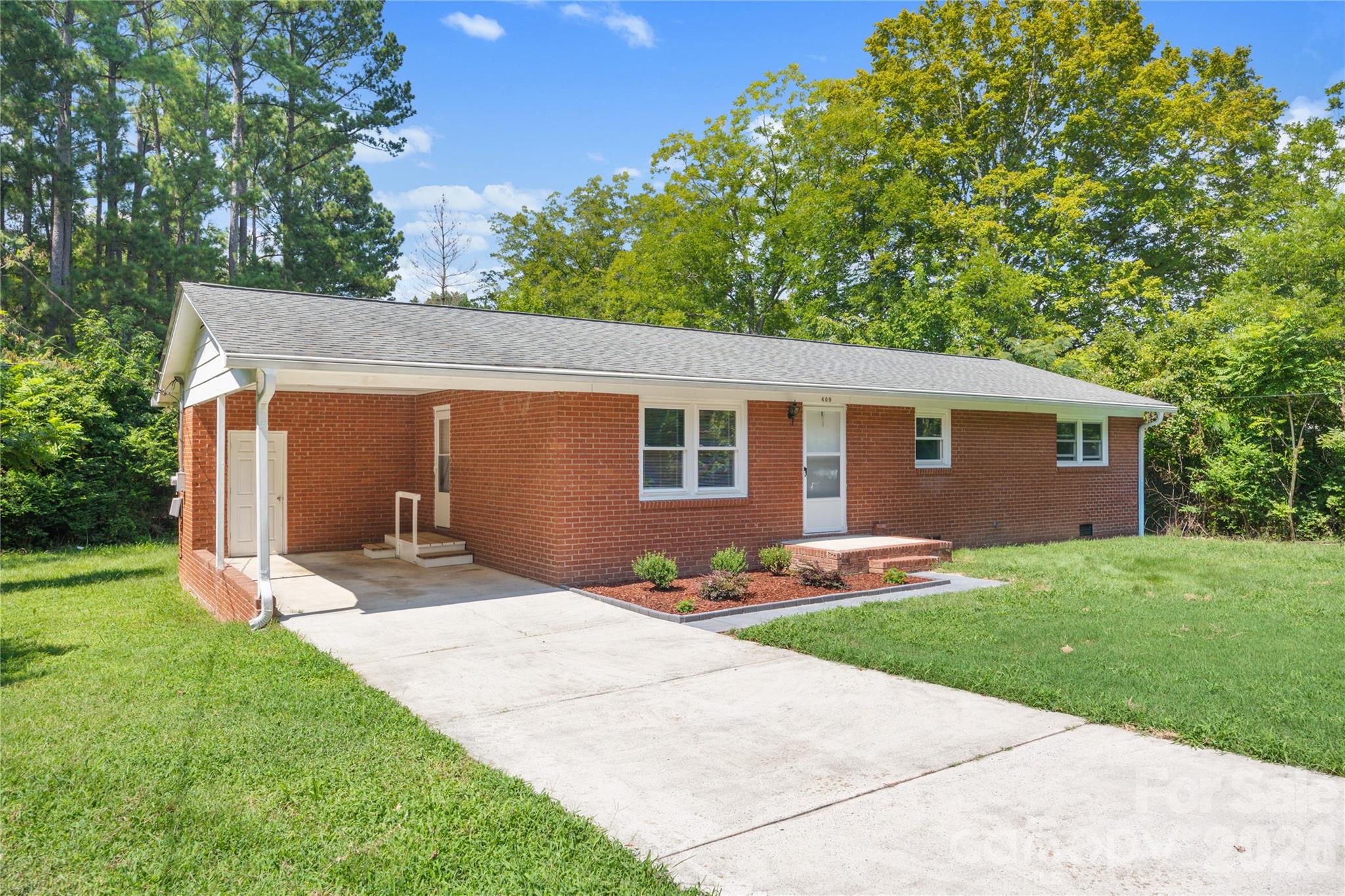 409 Moss Springs Road Property Photo 1