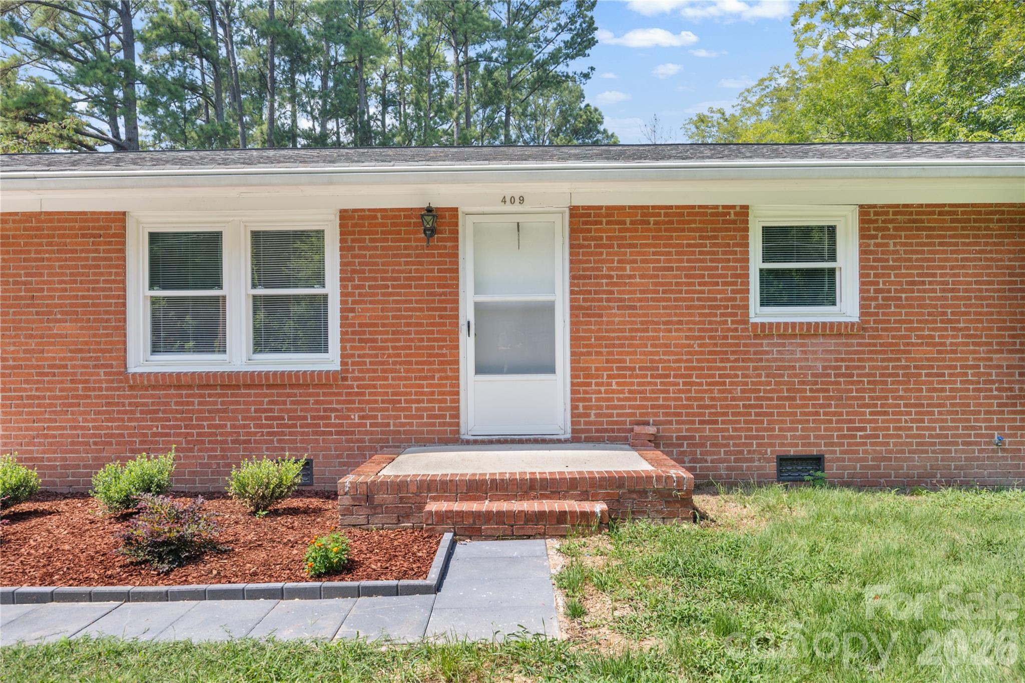 409 Moss Springs Road Property Photo 2