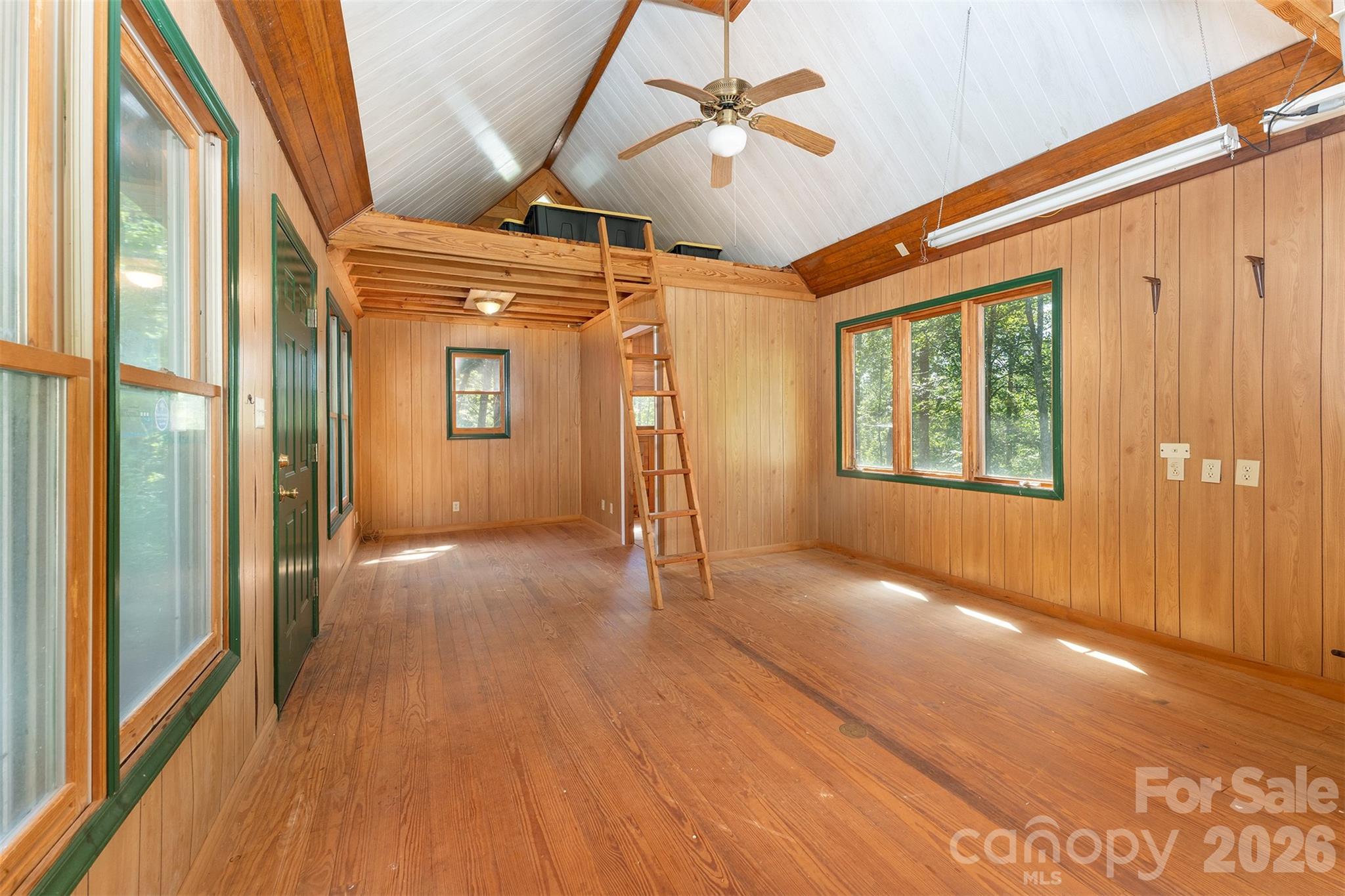 157 Spring Valley Drive Property Photo 30
