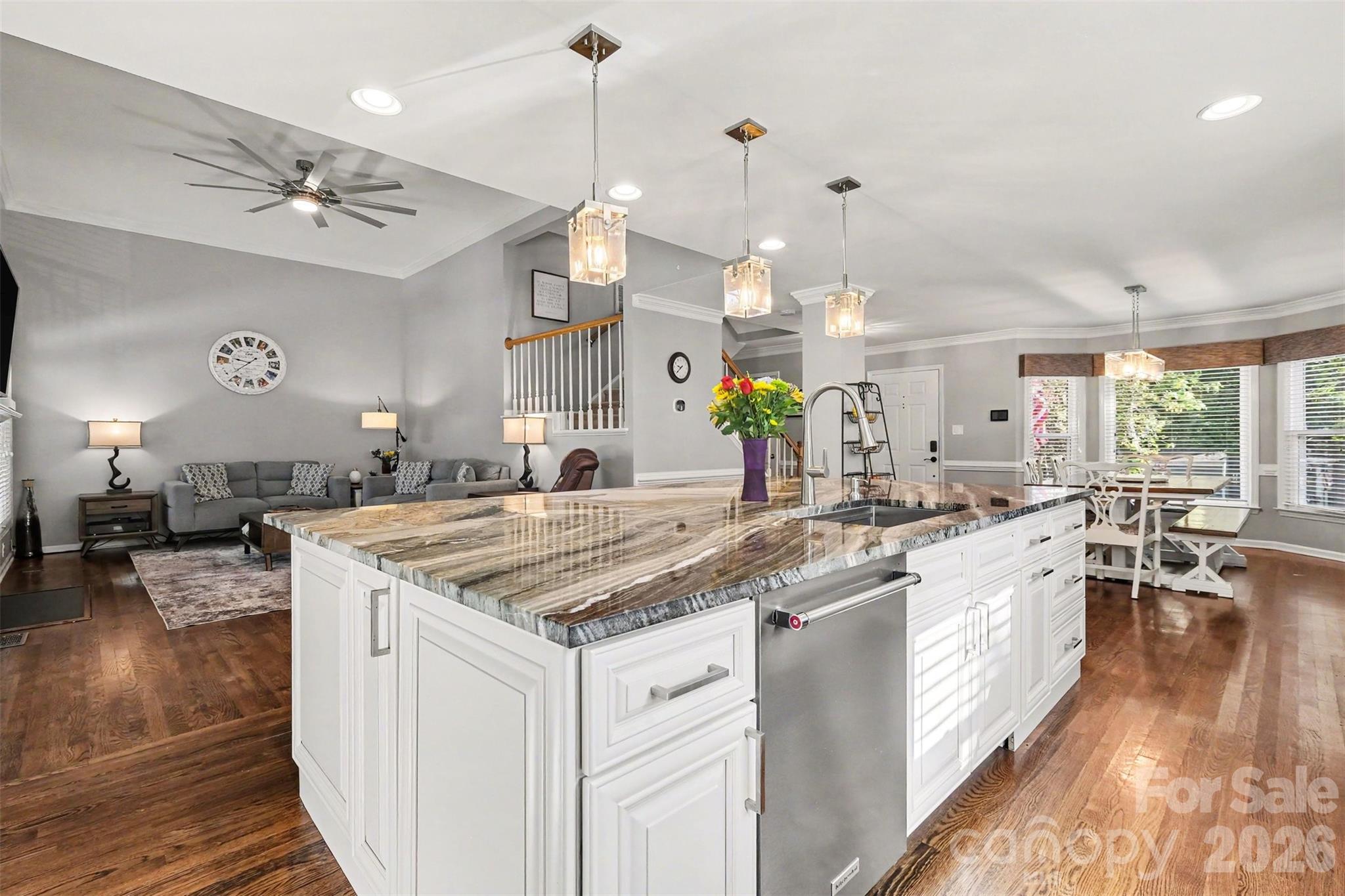 9433 Harris Glen Drive Property Photo 1