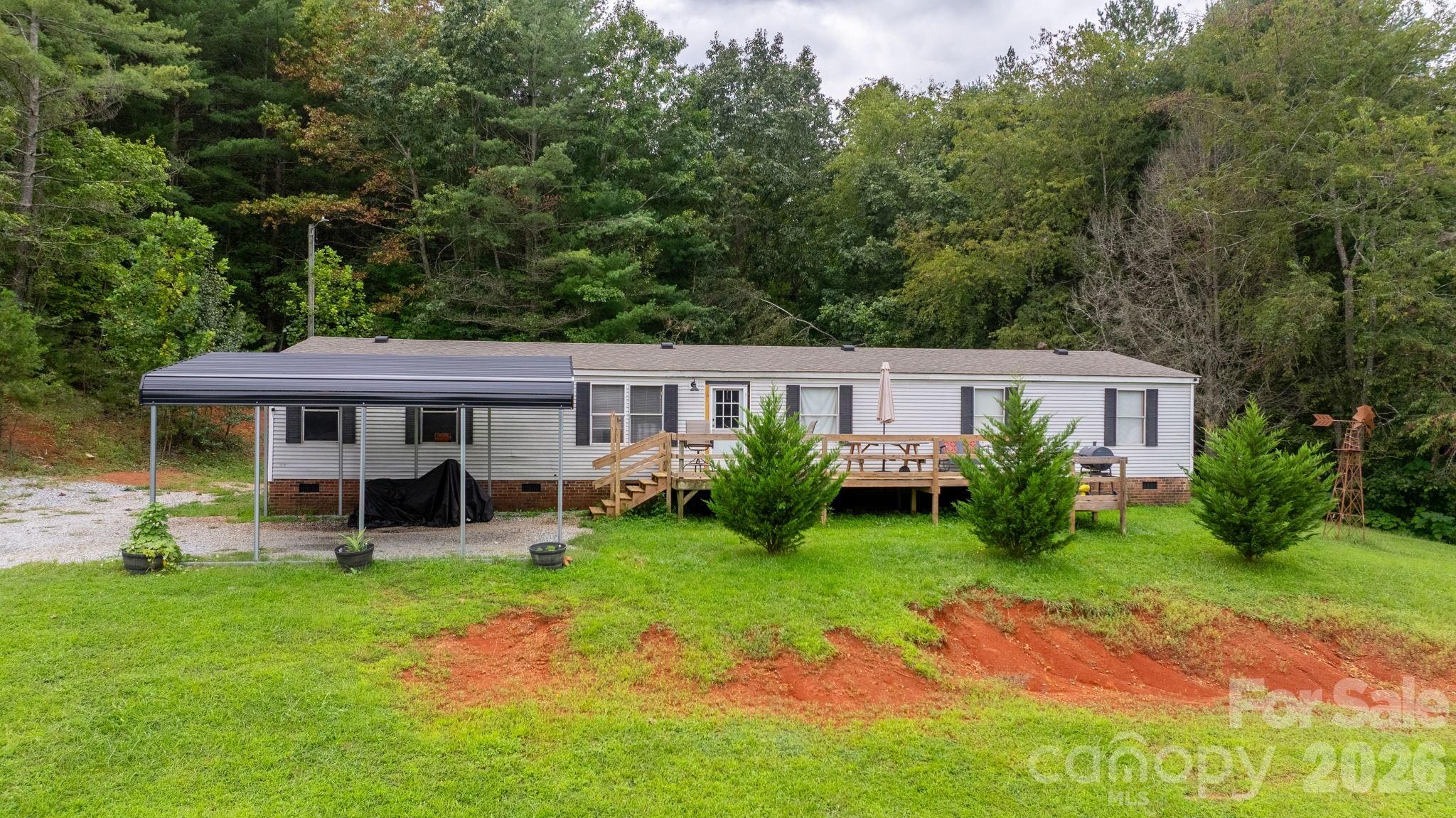 2461 Shadowbrook Drive Property Photo 2