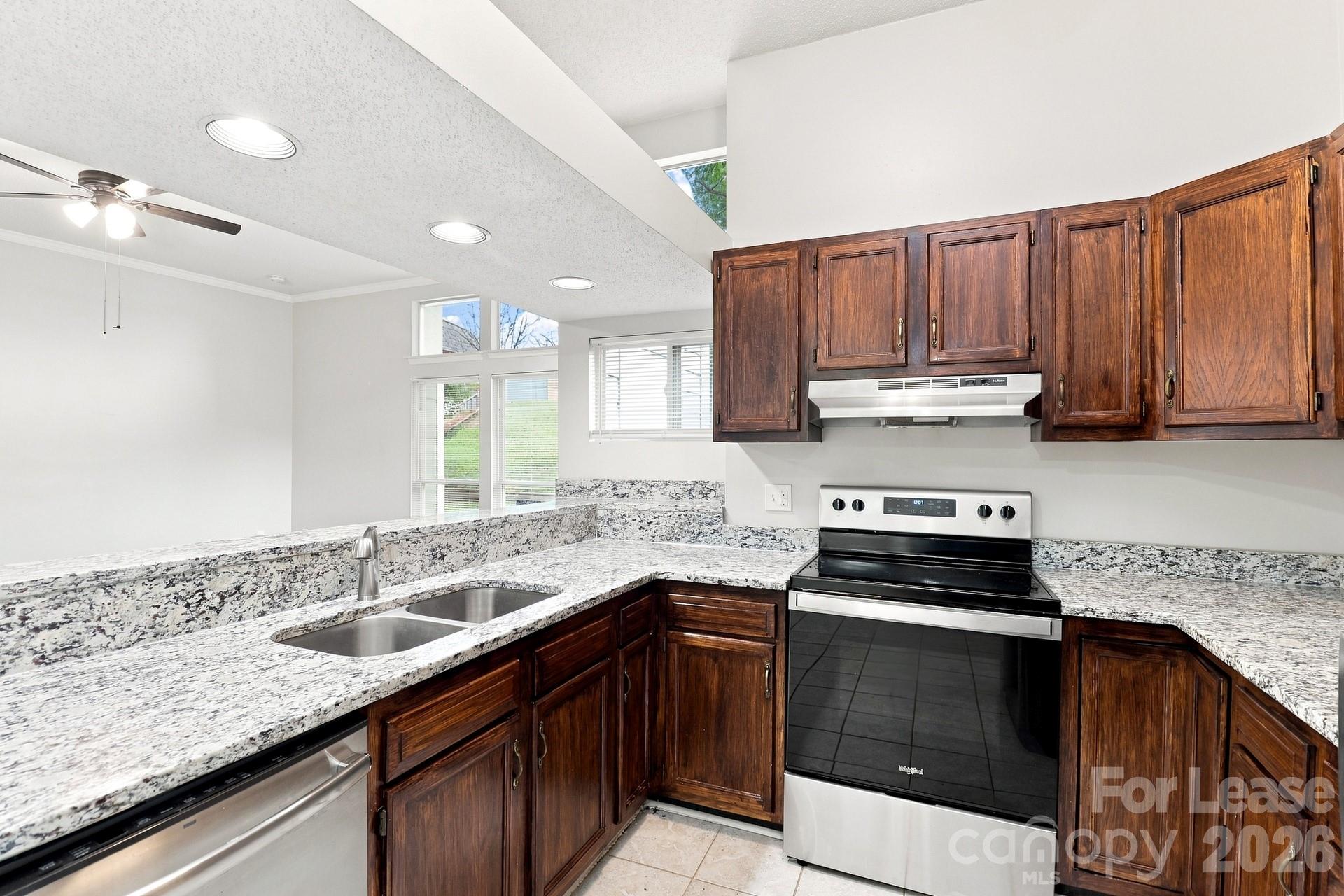 9719 Marshbrooke Road Property Photo 3