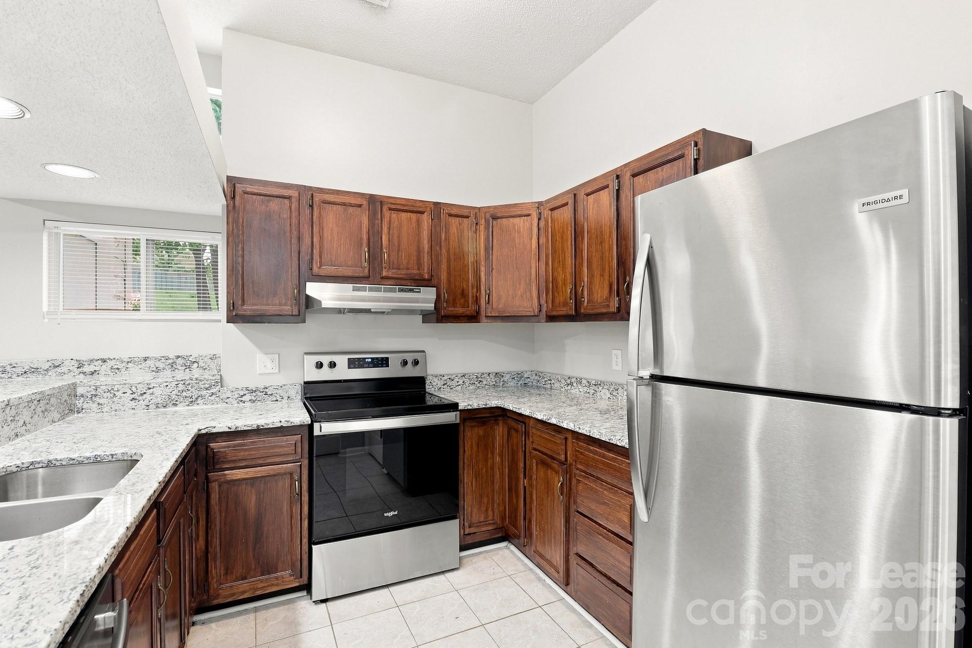 9719 Marshbrooke Road Property Photo 4