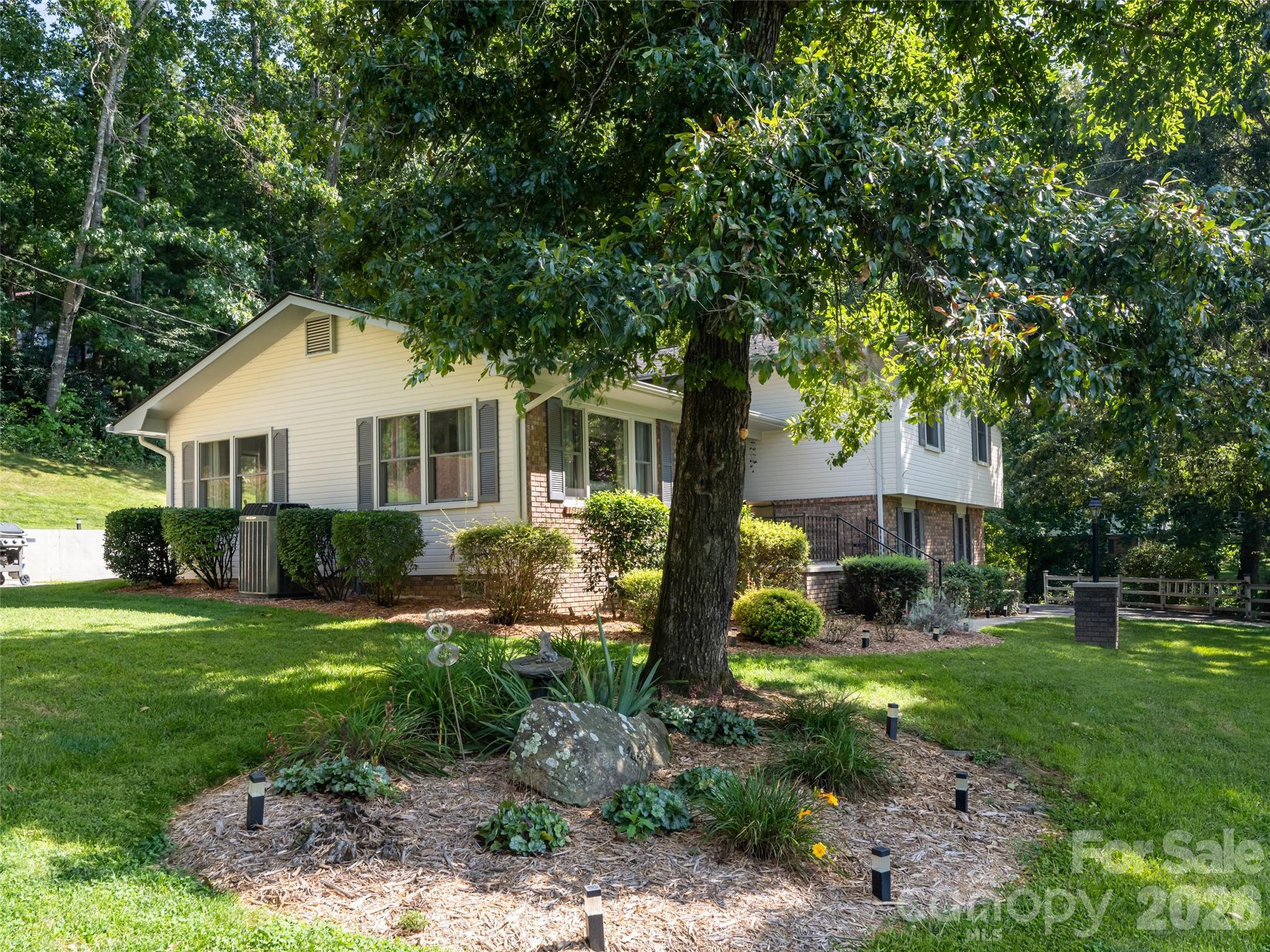 1 Morris Drive Property Photo 3