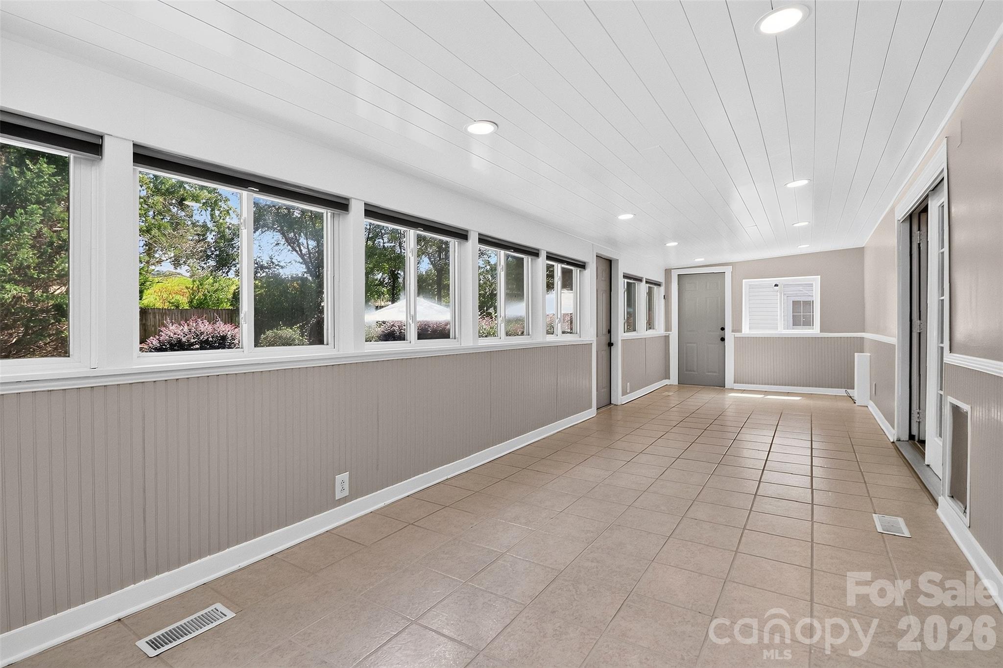 176 Toucan Road Property Photo 14