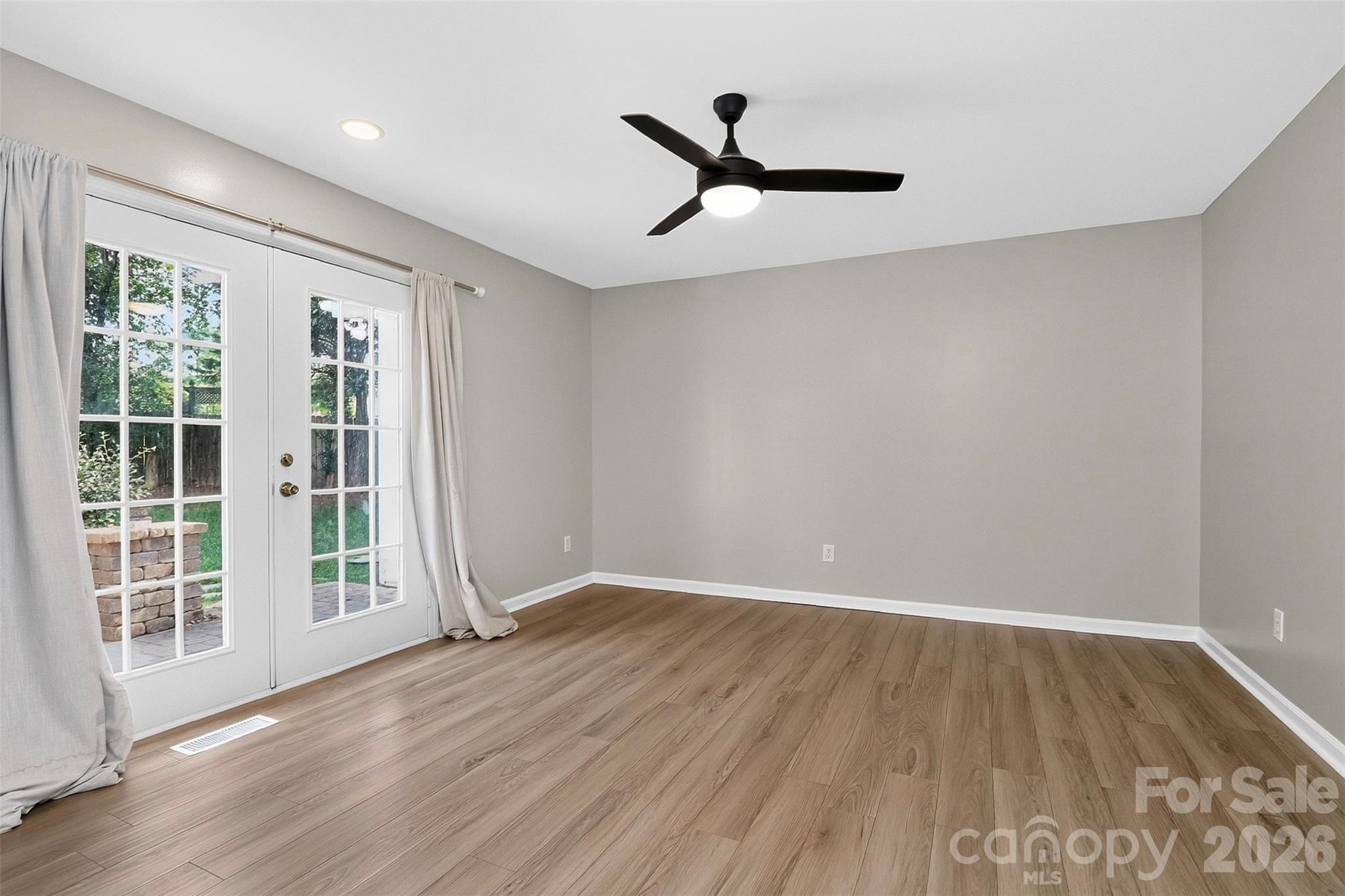 176 Toucan Road Property Photo 18