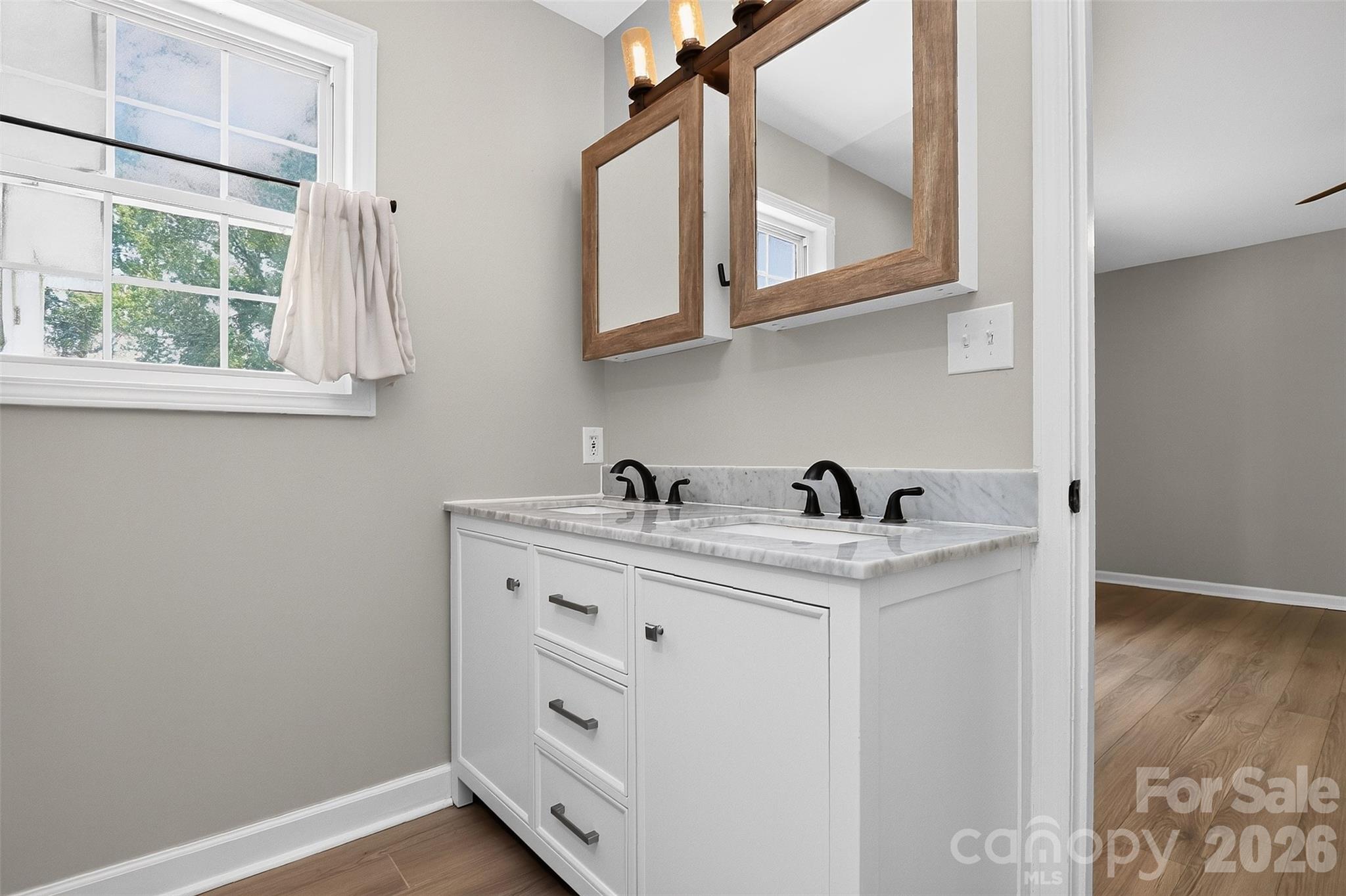 176 Toucan Road Property Photo 21