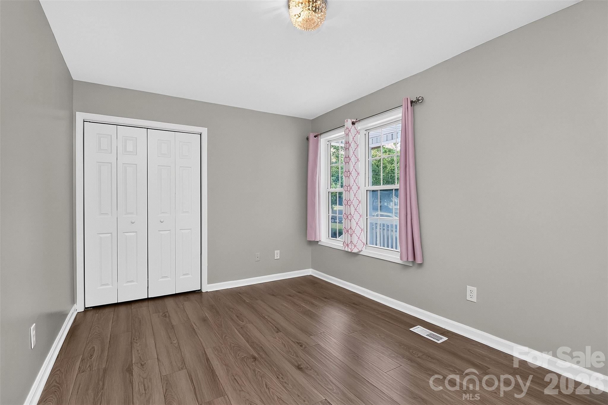 176 Toucan Road Property Photo 28