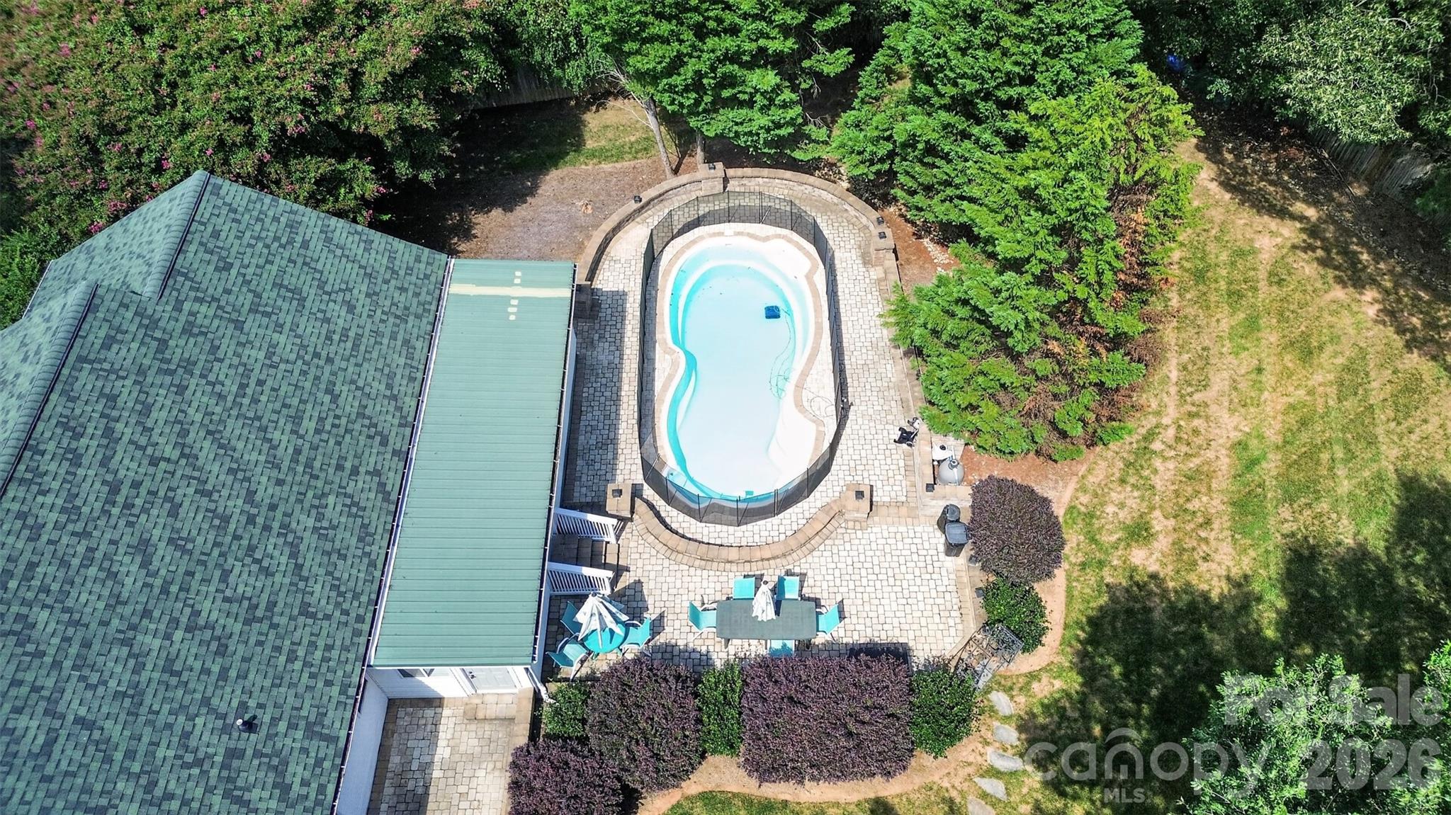 176 Toucan Road Property Photo 34