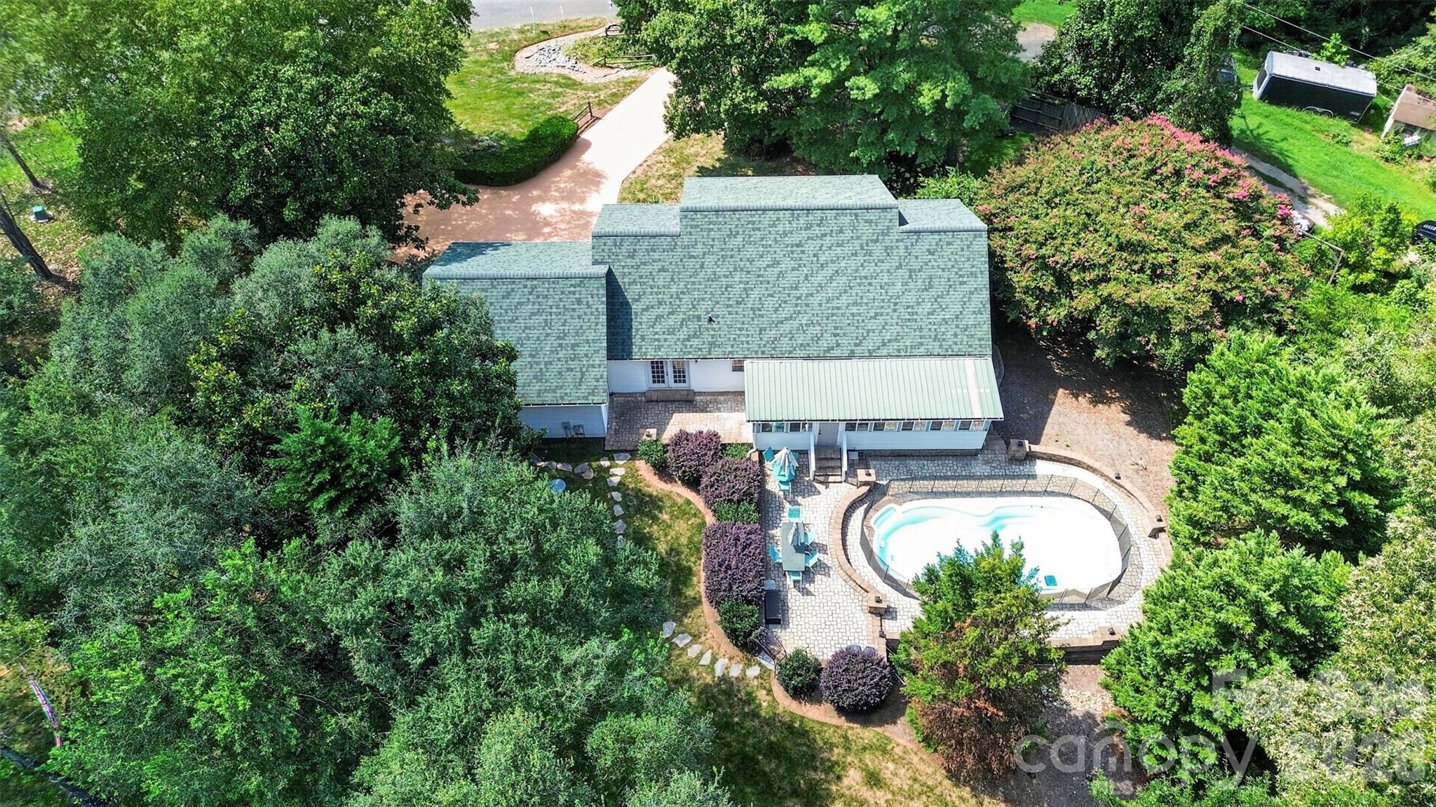 176 Toucan Road Property Photo 46