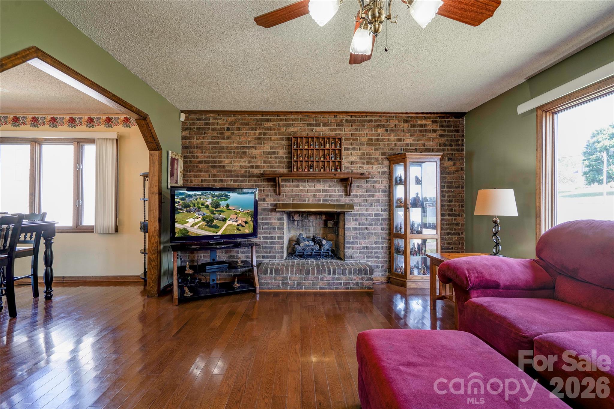 152 North Shore Drive Property Photo 6