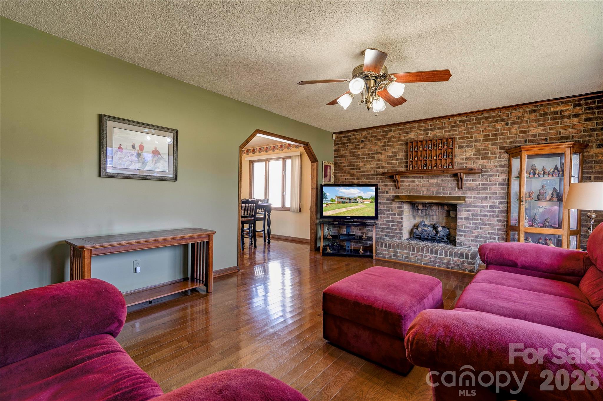 152 North Shore Drive Property Photo 7