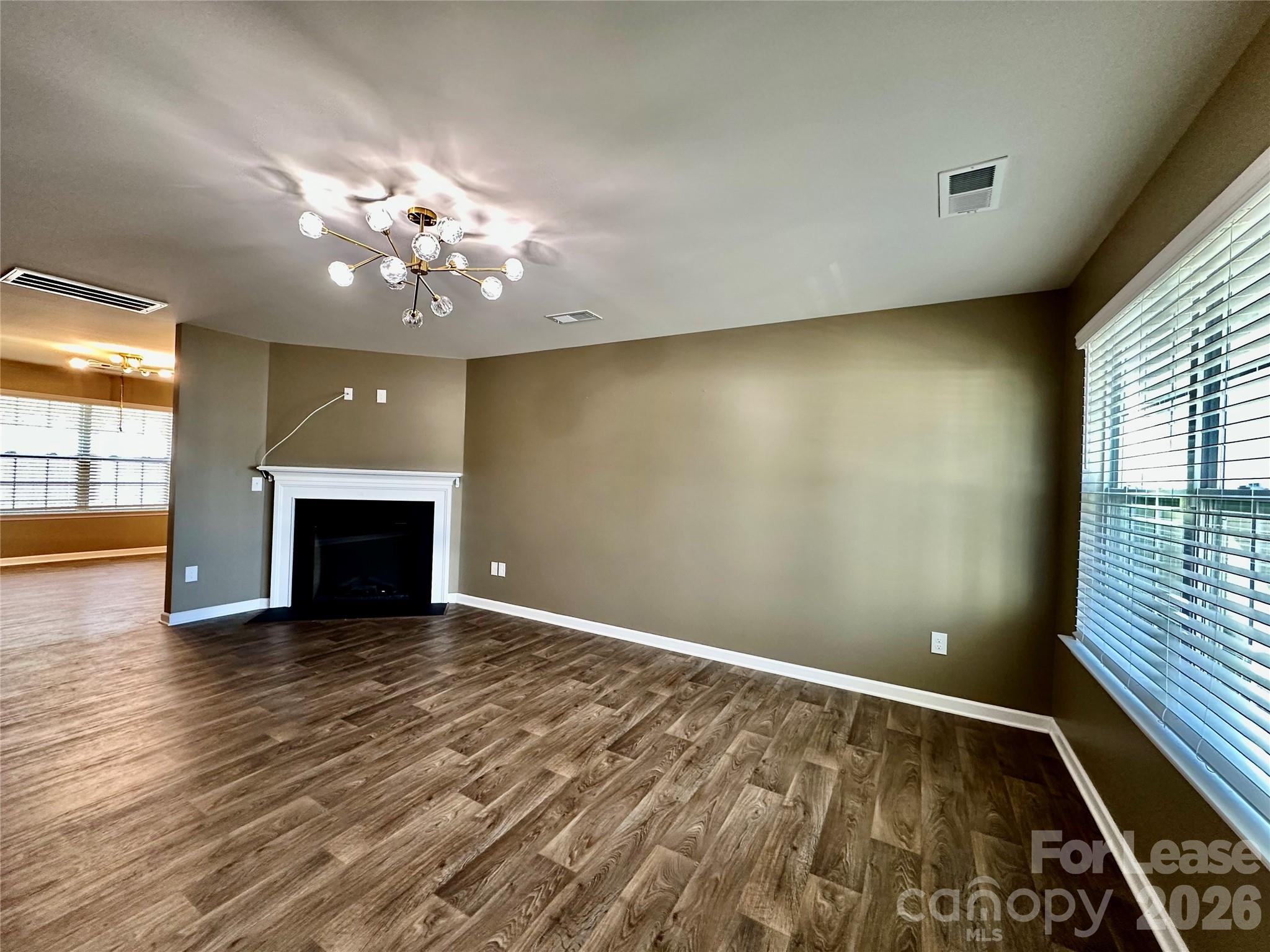 1210 Leno Lane Property Photo 3