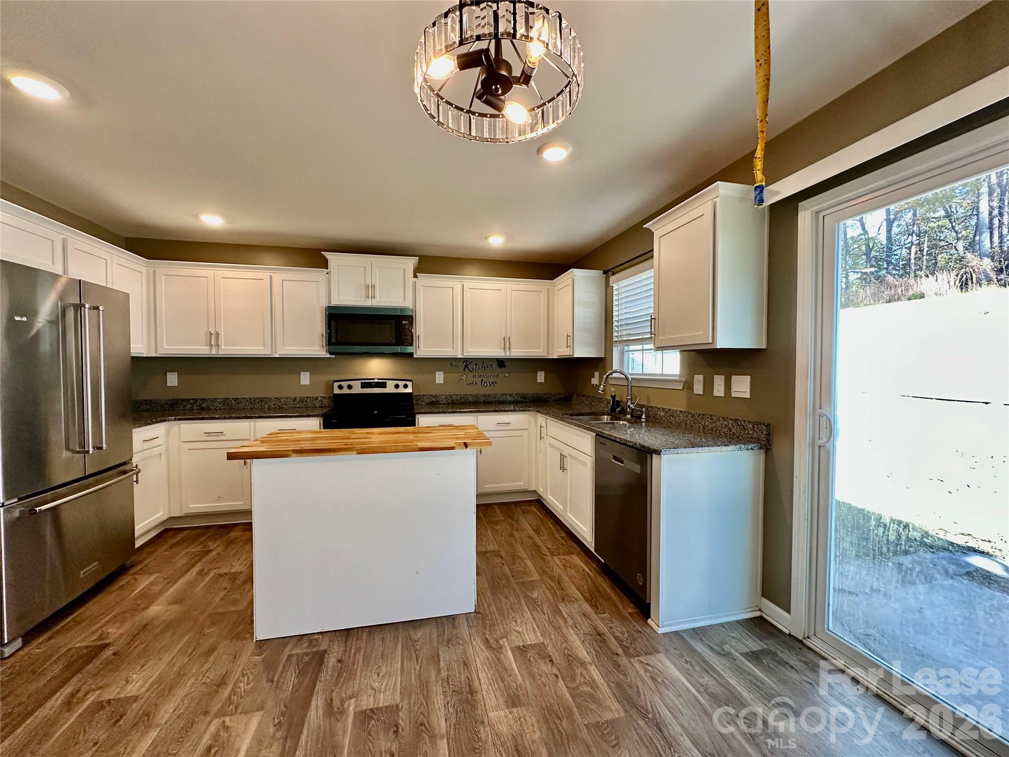 1210 Leno Lane Property Photo 9