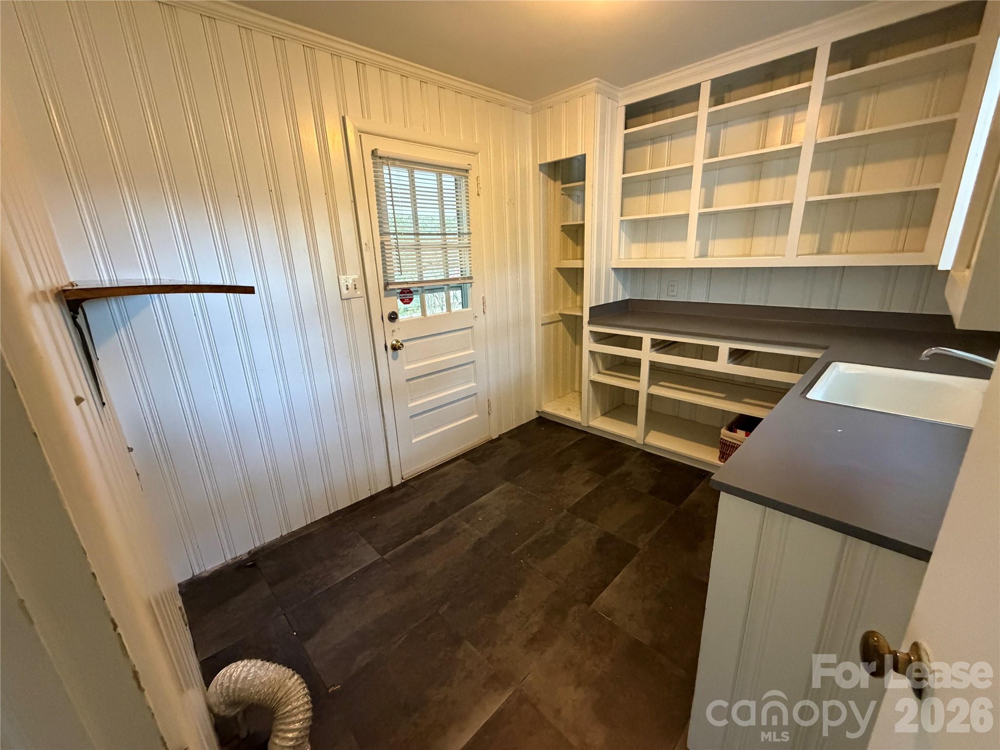 608 Margaret Drive Property Photo 9