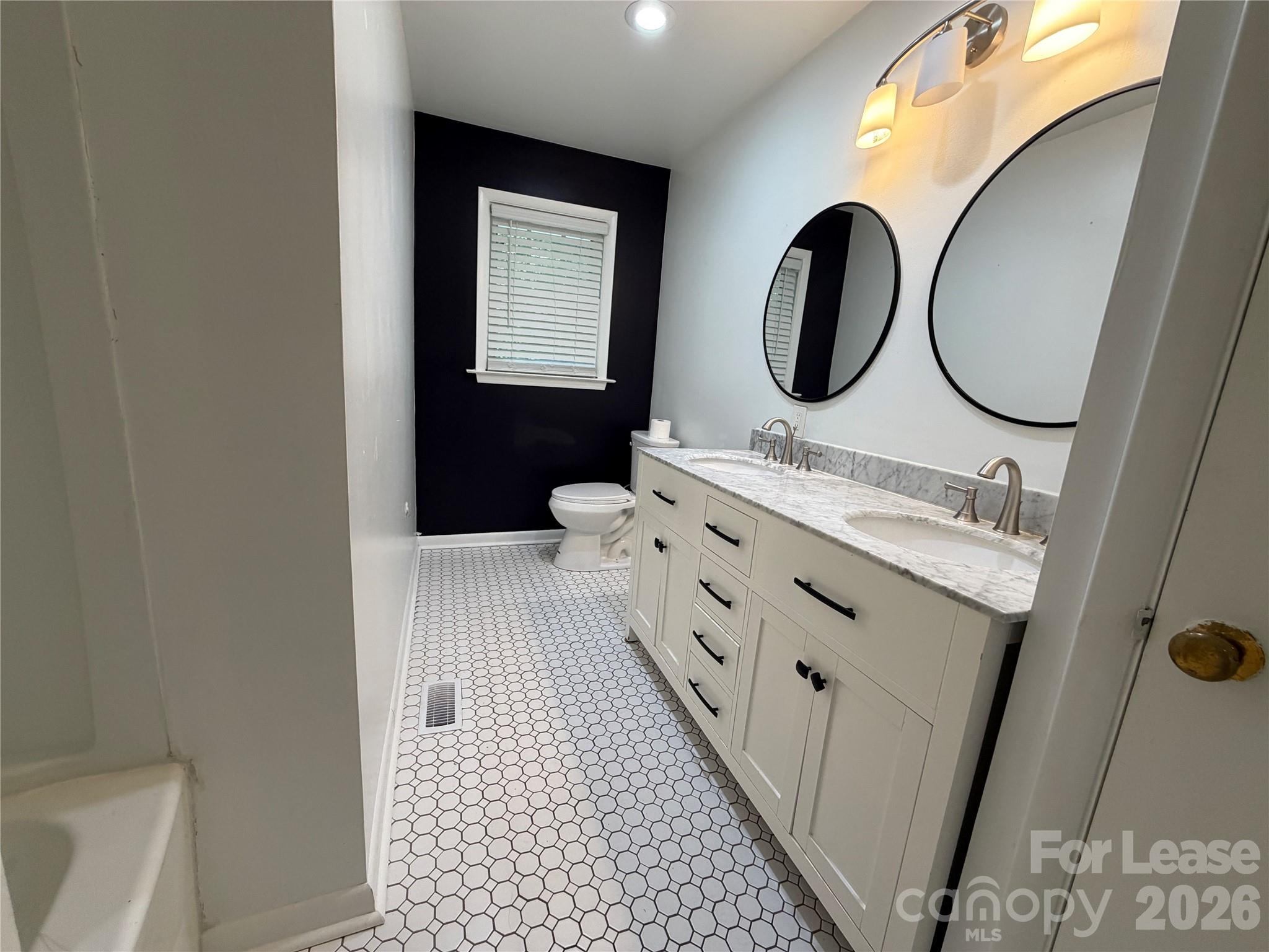 608 Margaret Drive Property Photo 14