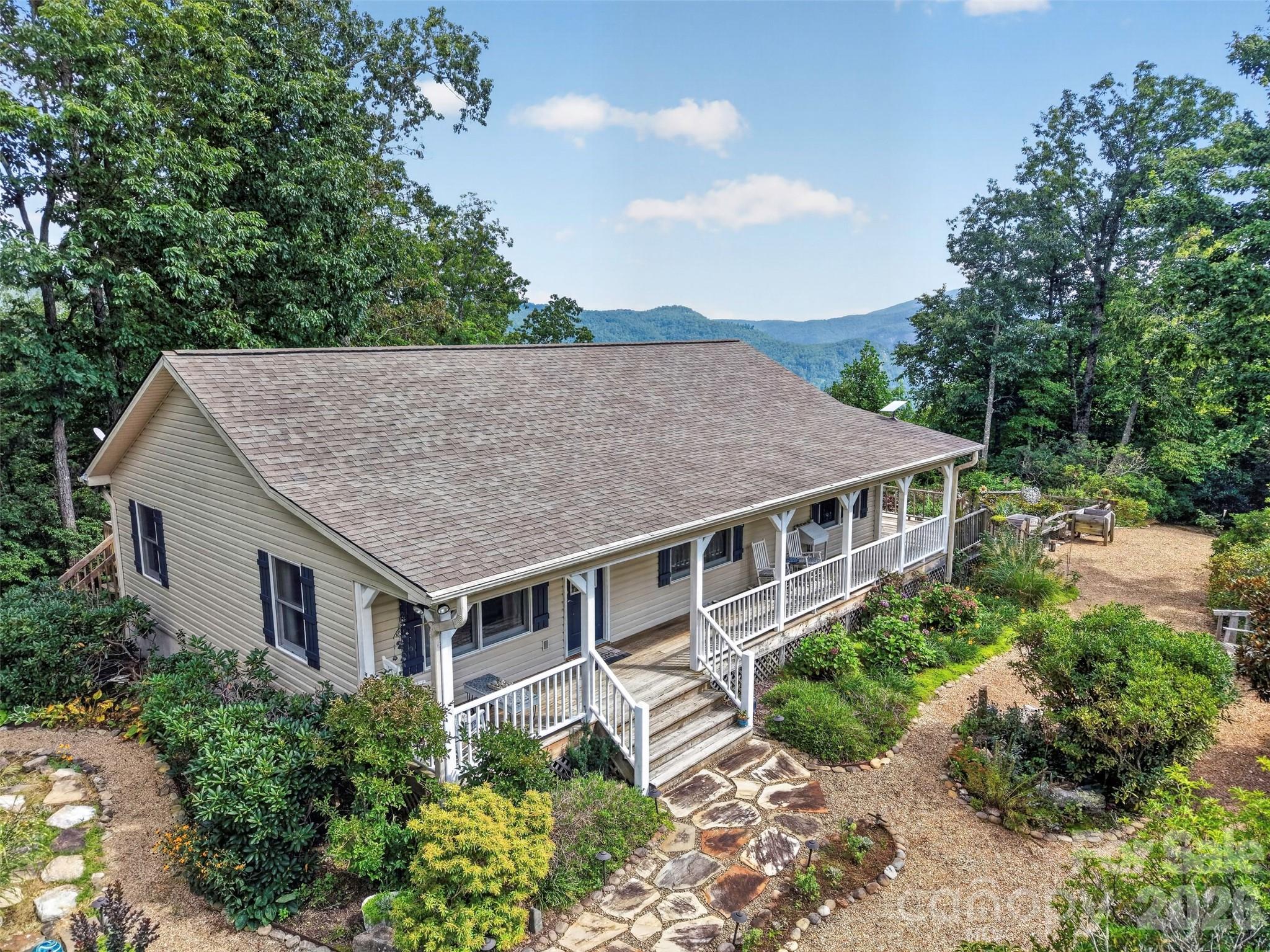 50 Autumn View Drive Property Photo 1