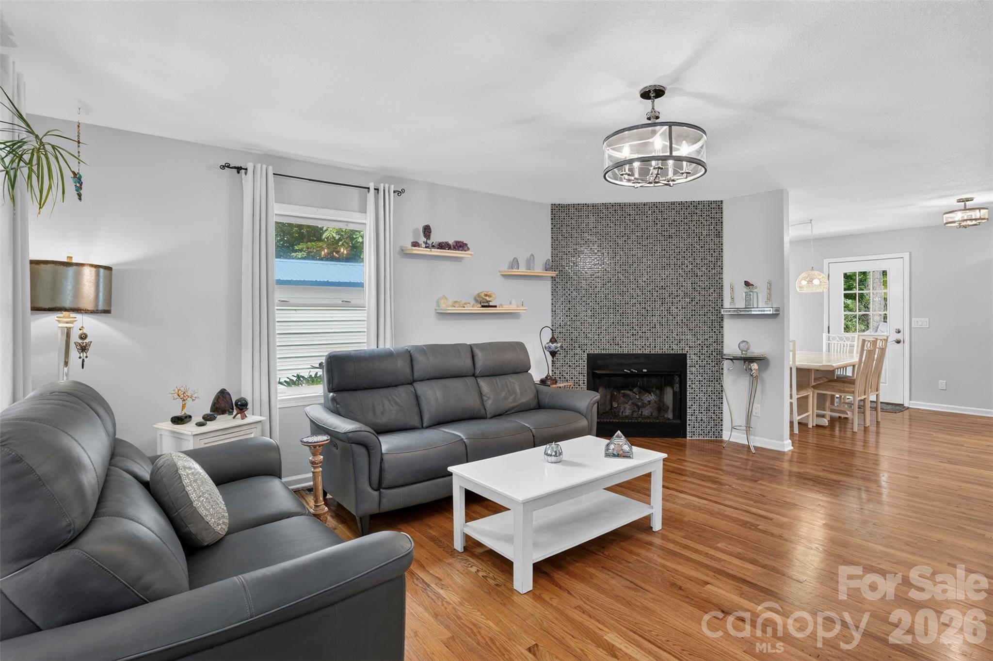 50 Autumn View Drive Property Photo 3