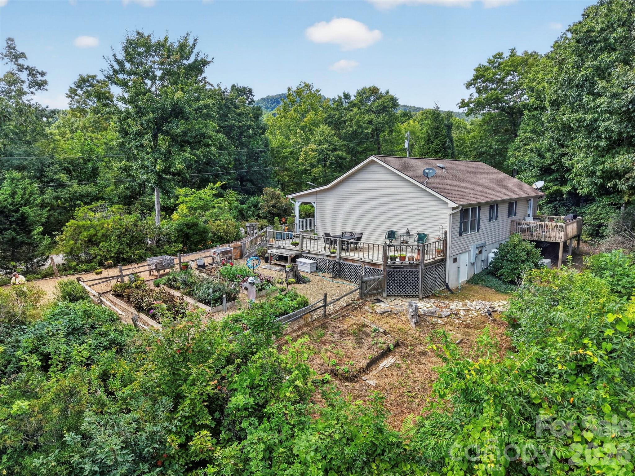 50 Autumn View Drive Property Photo 22