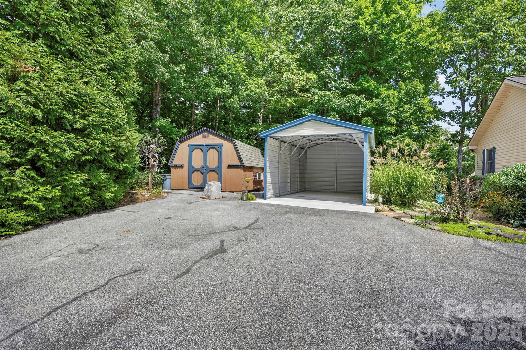 50 Autumn View Drive Property Photo 32