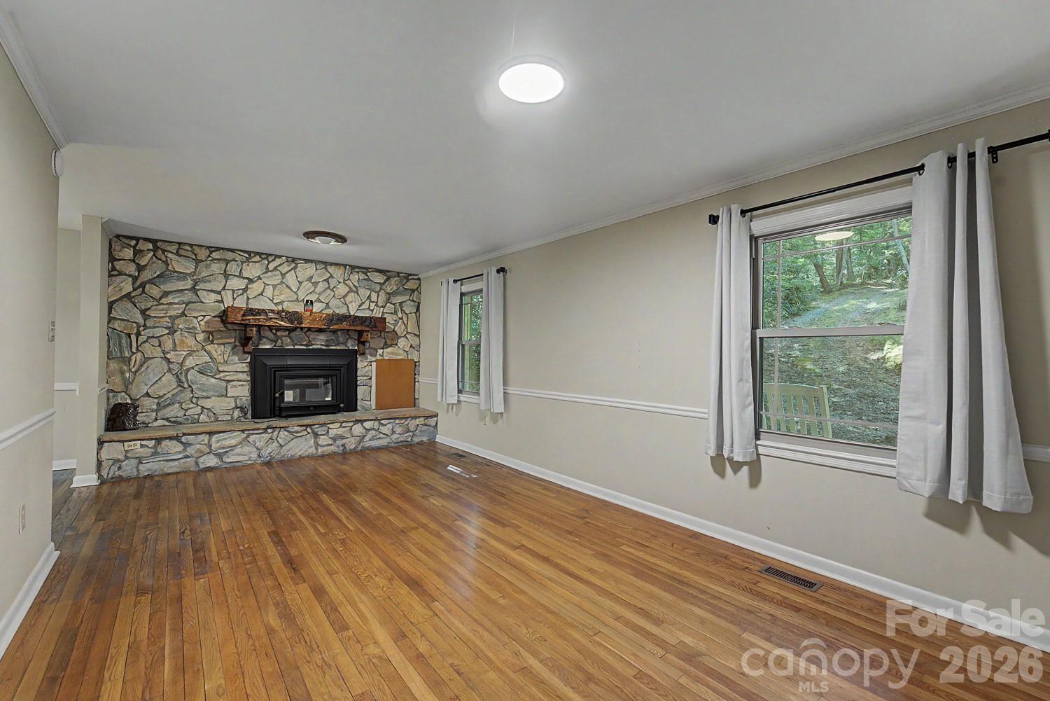 304 Canterbury Road Property Photo 5