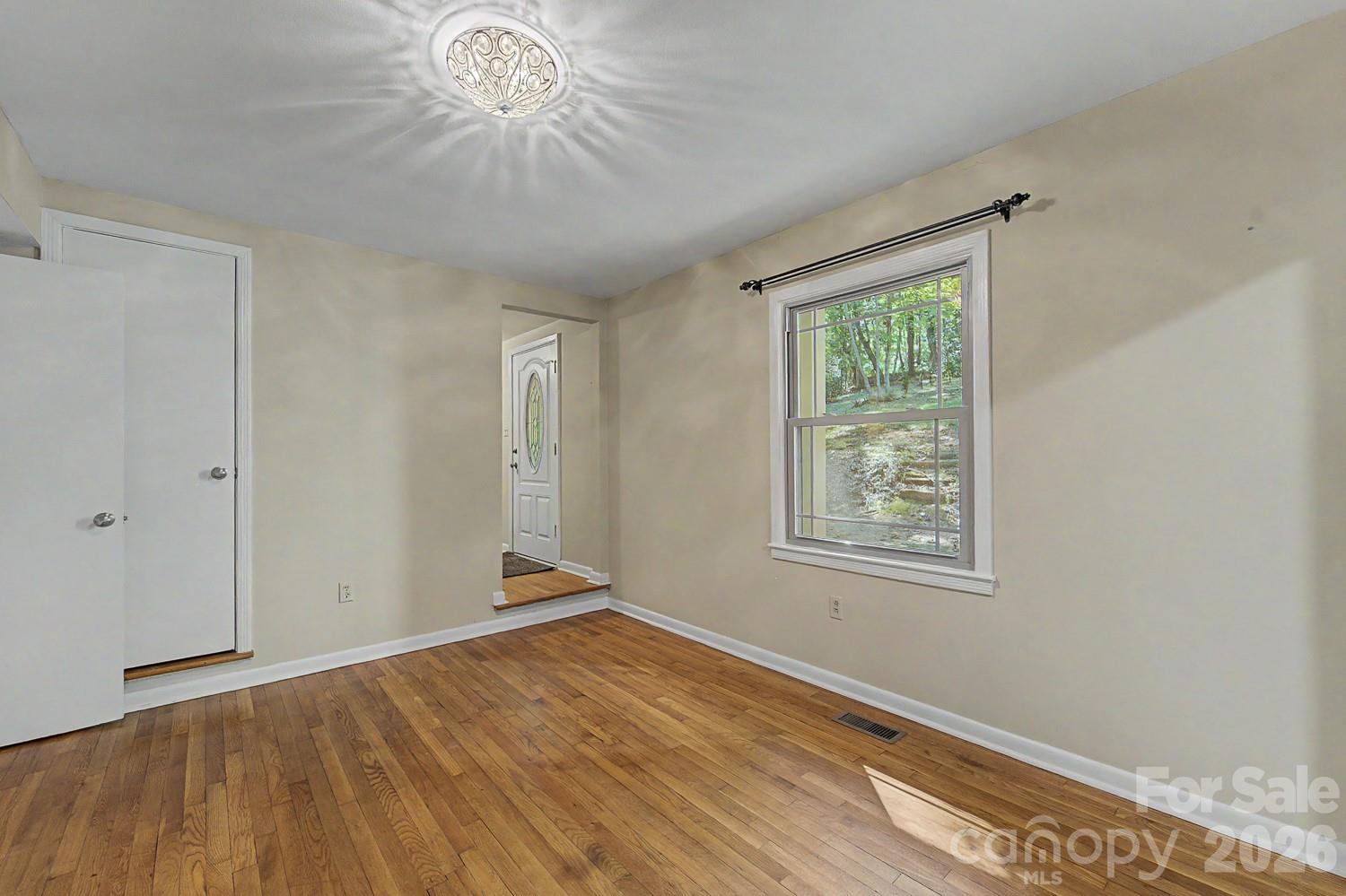 304 Canterbury Road Property Photo 16