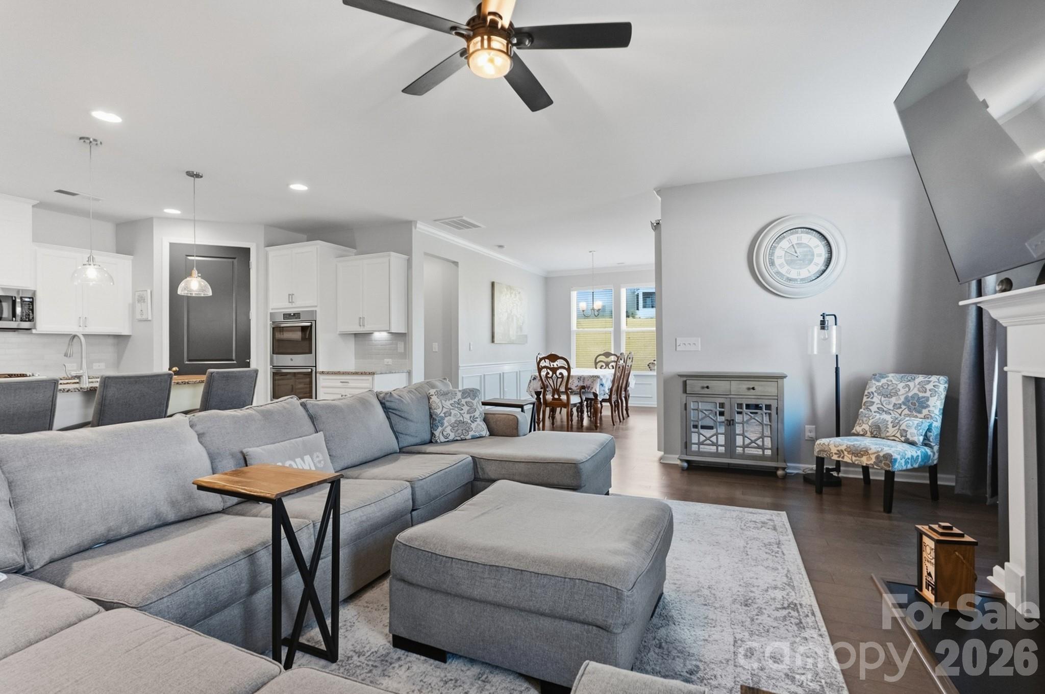 494 Cherry Blossom Avenue Property Photo 12