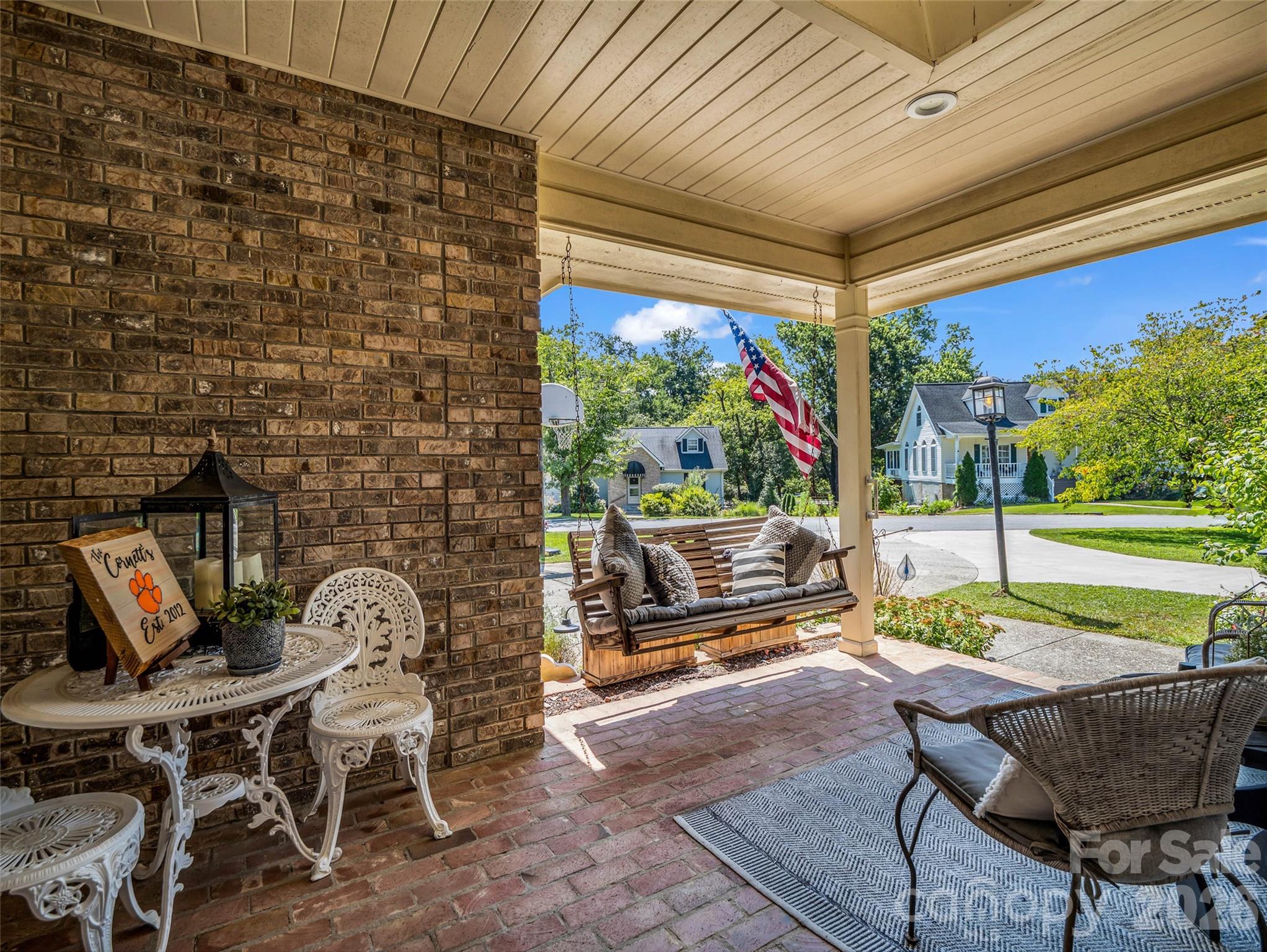 2365 Rosemont Court Property Photo 7