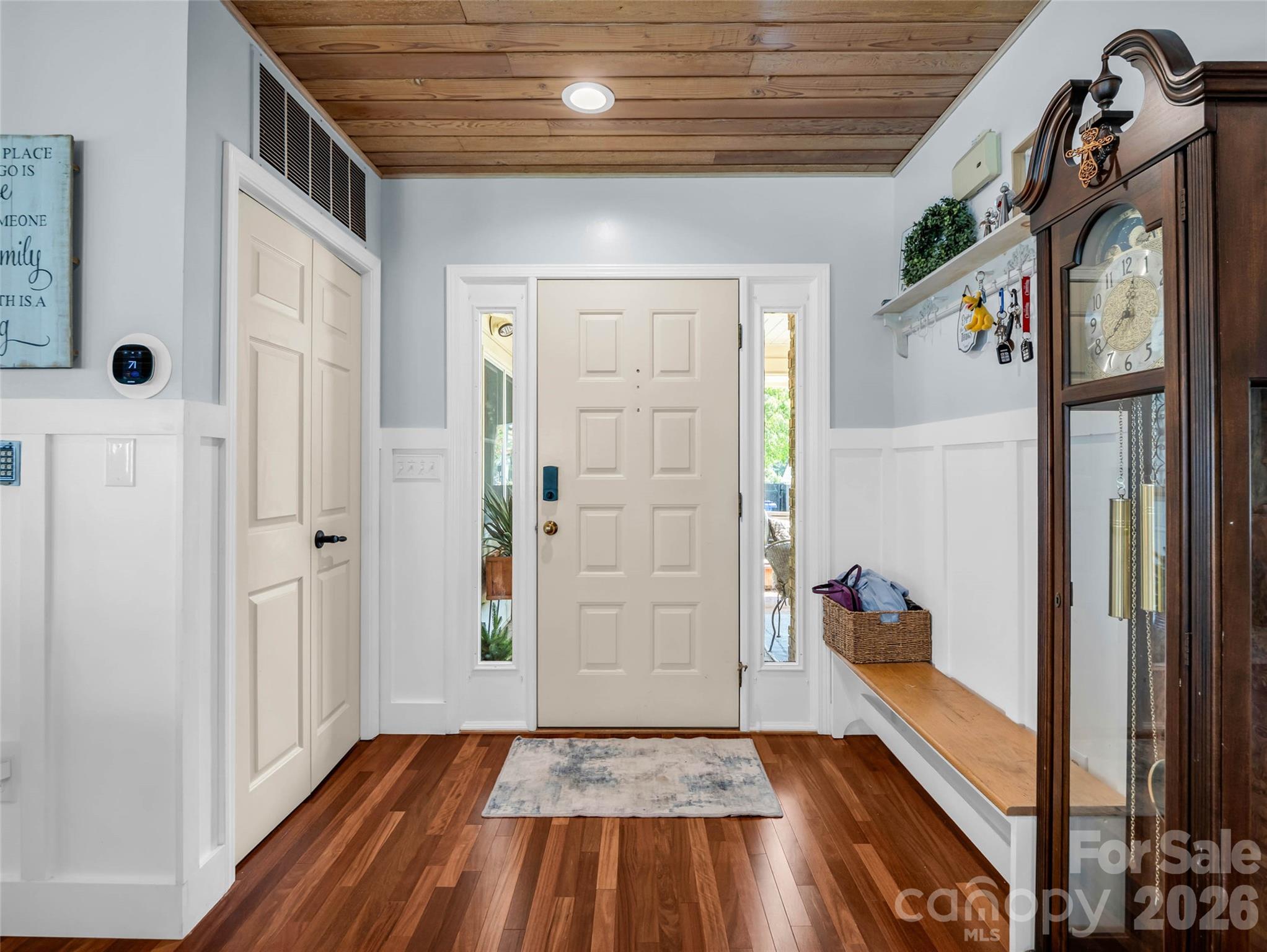 2365 Rosemont Court Property Photo 8
