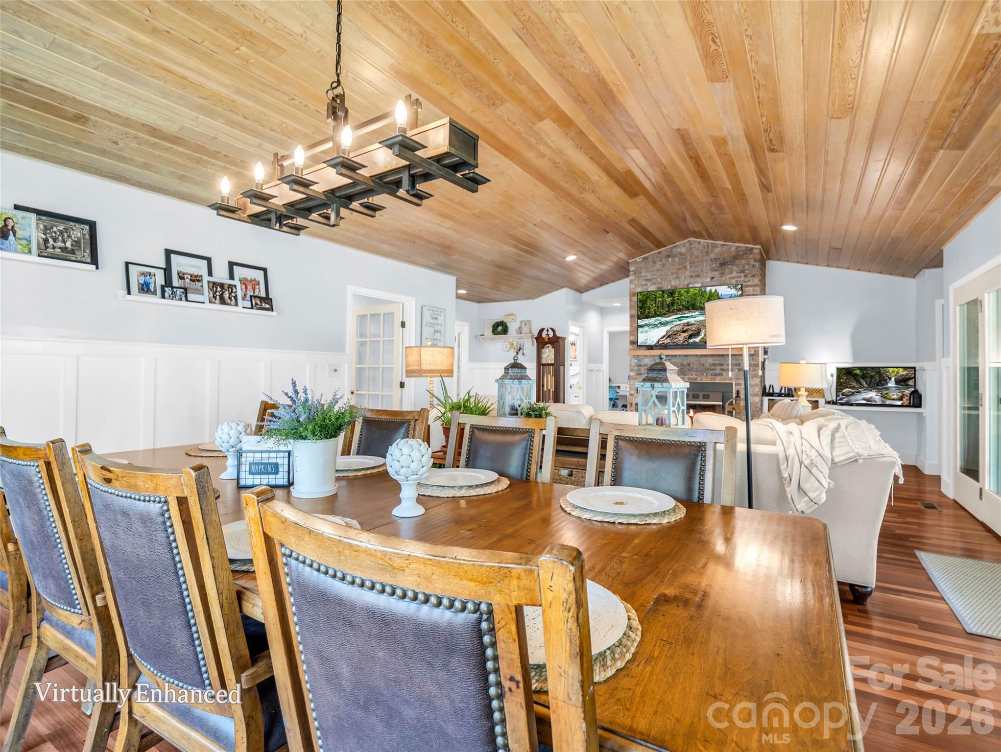 2365 Rosemont Court Property Photo 14