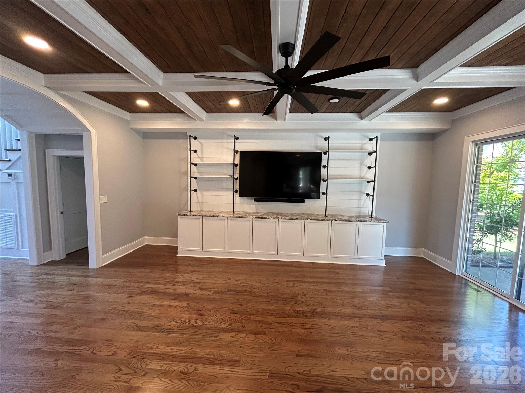1686 Nestledown Court Property Photo 17