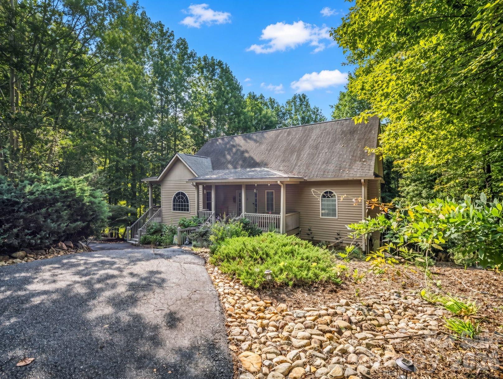 107 Wilkerson Court Property Photo 2