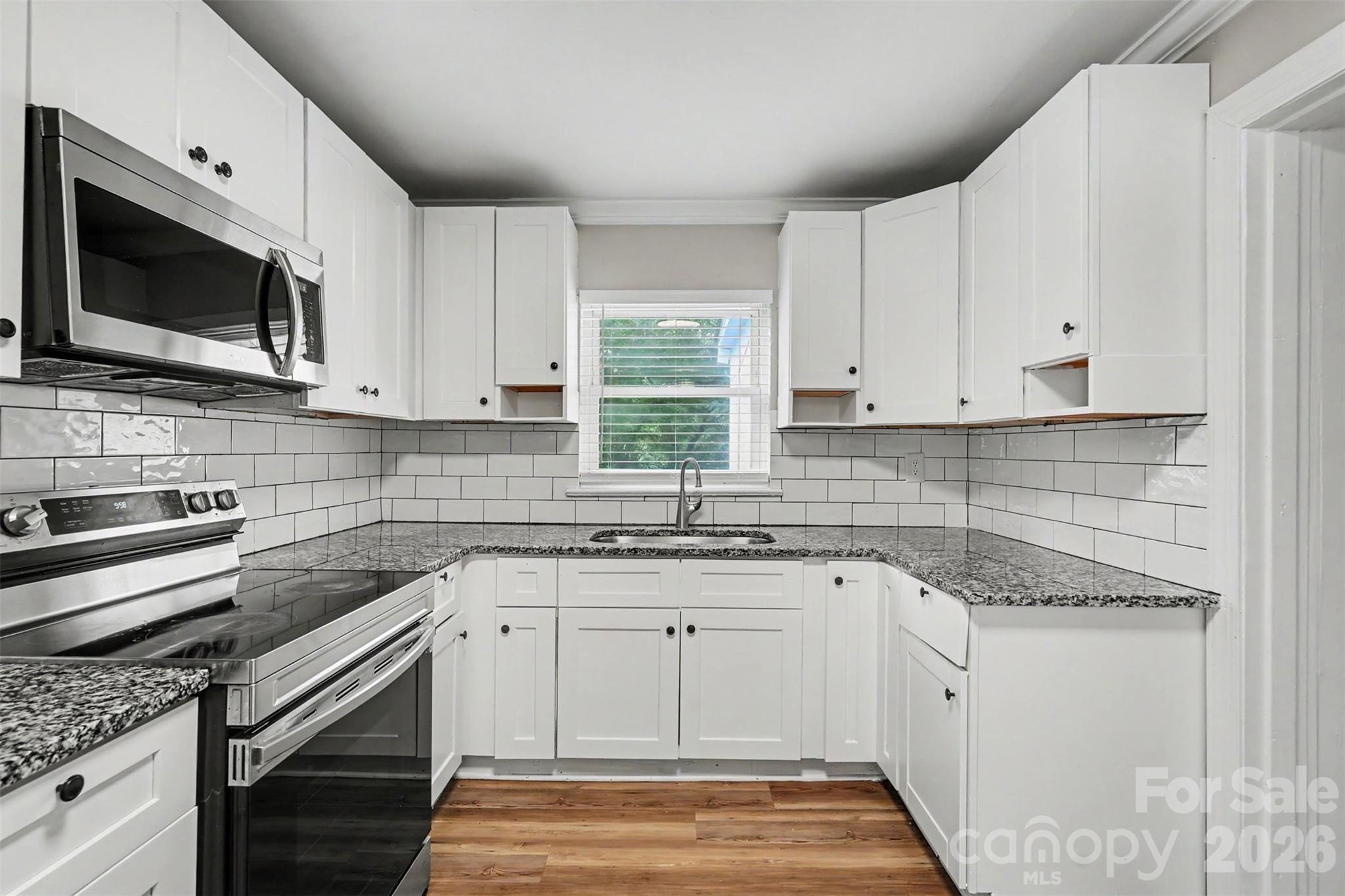 2728 Arnold Drive Property Photo 8
