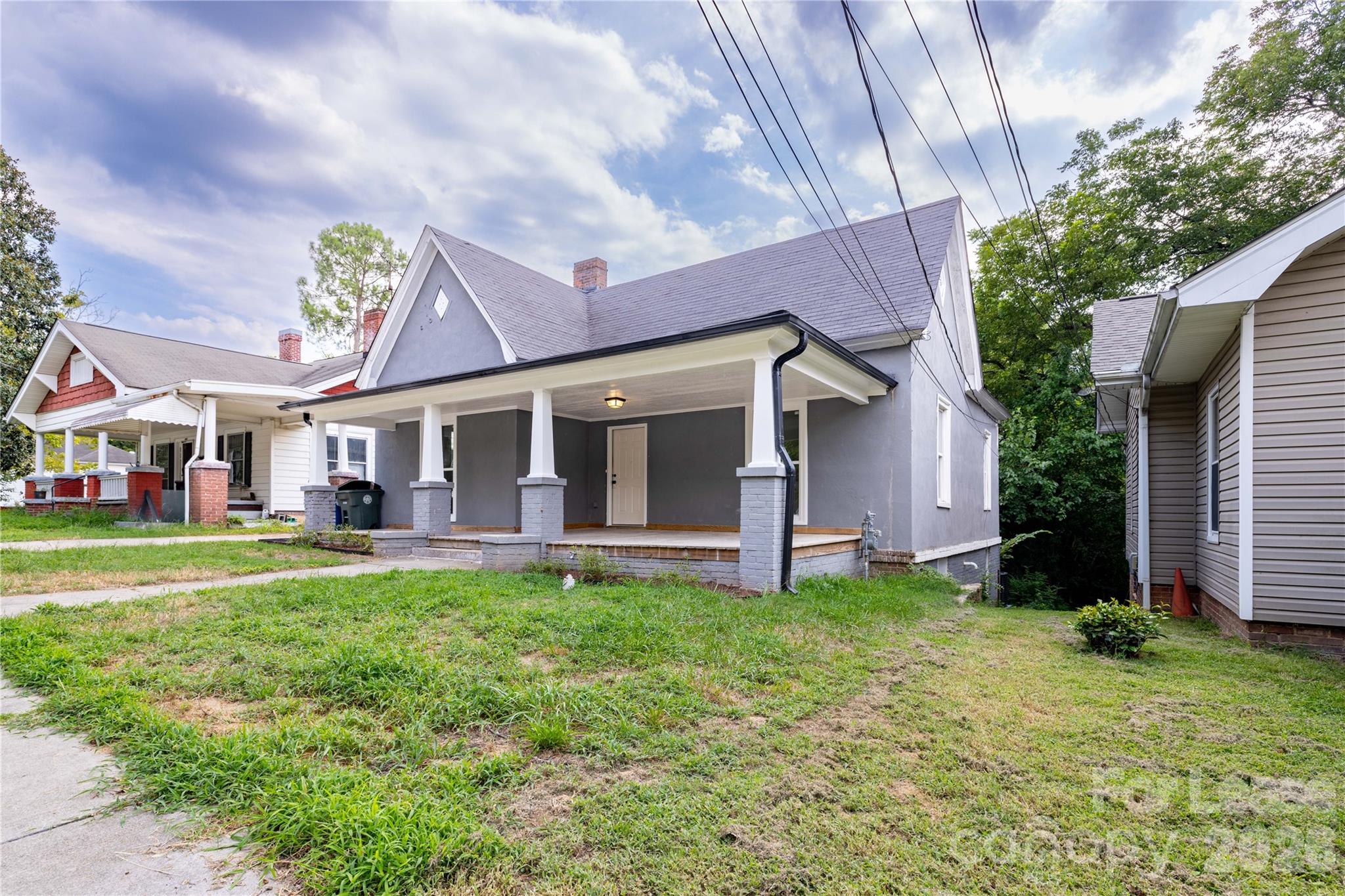 609 W Liberty Street Property Photo 2