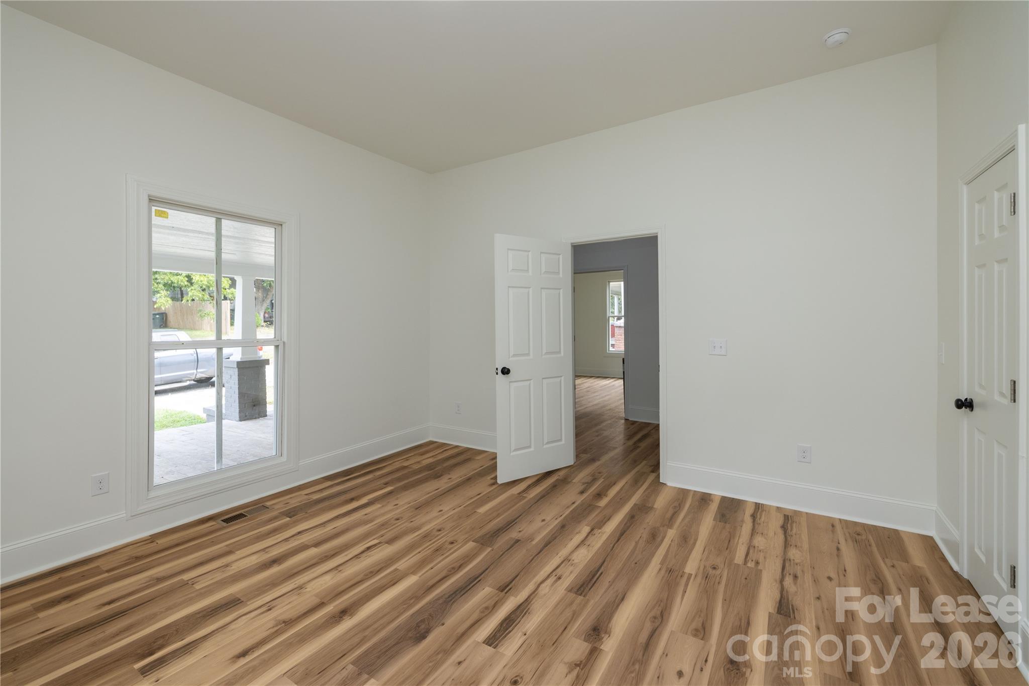 609 W Liberty Street Property Photo 14