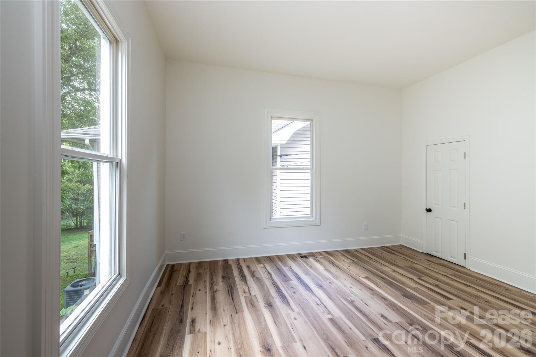 609 W Liberty Street Property Photo 18
