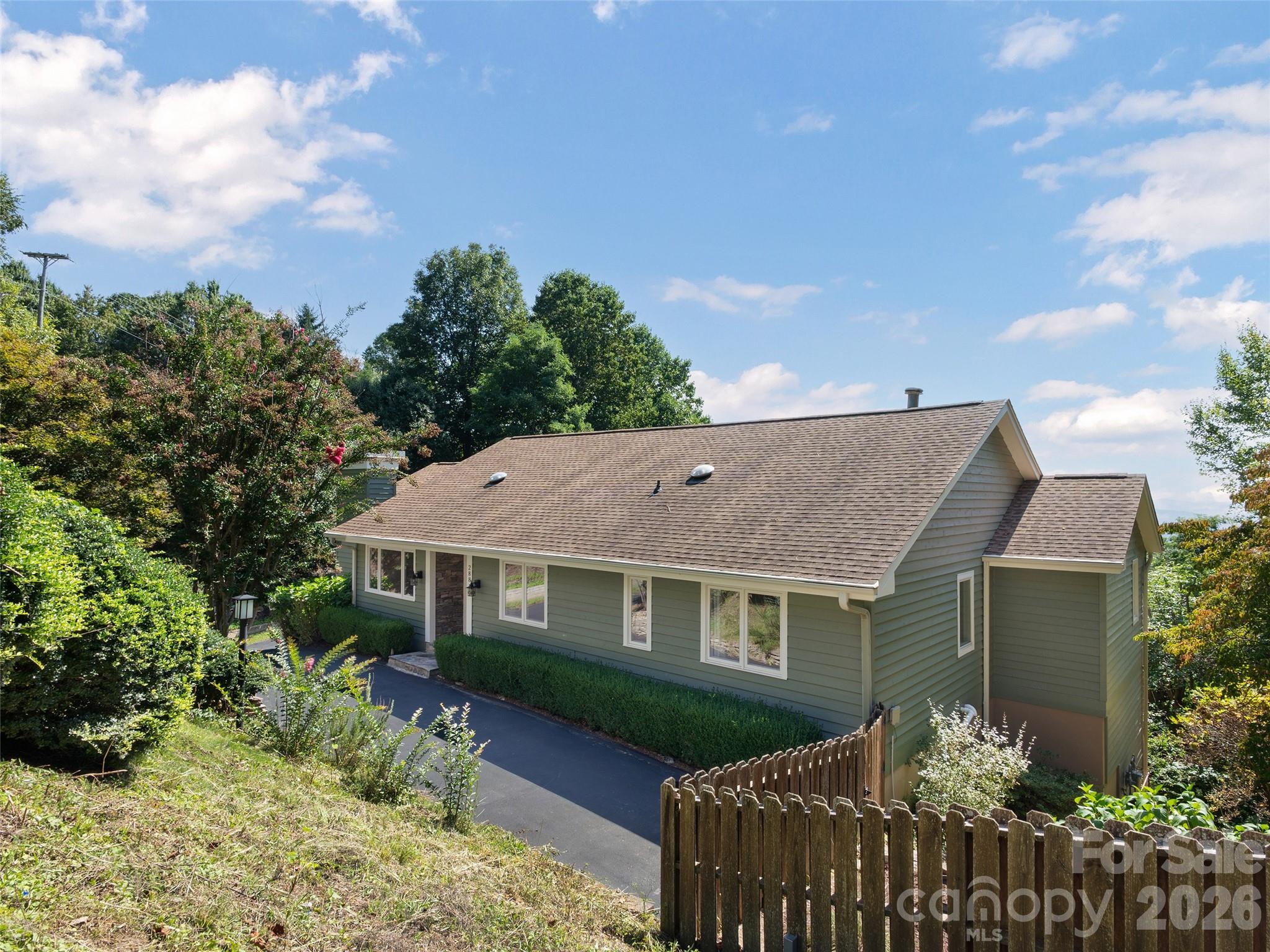 288 Roberts Drive Property Photo 6