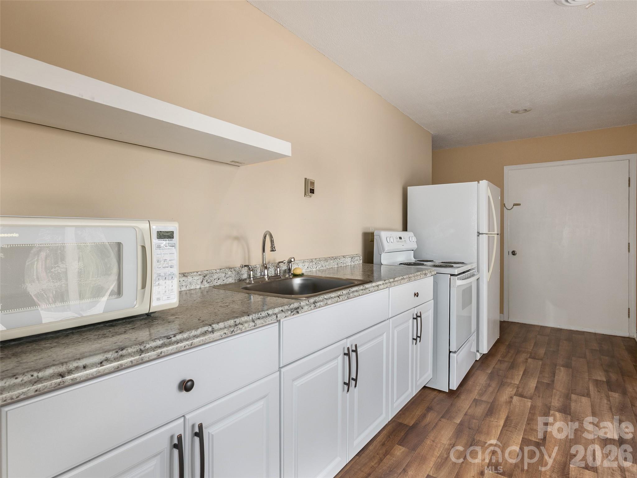 288 Roberts Drive Property Photo 29