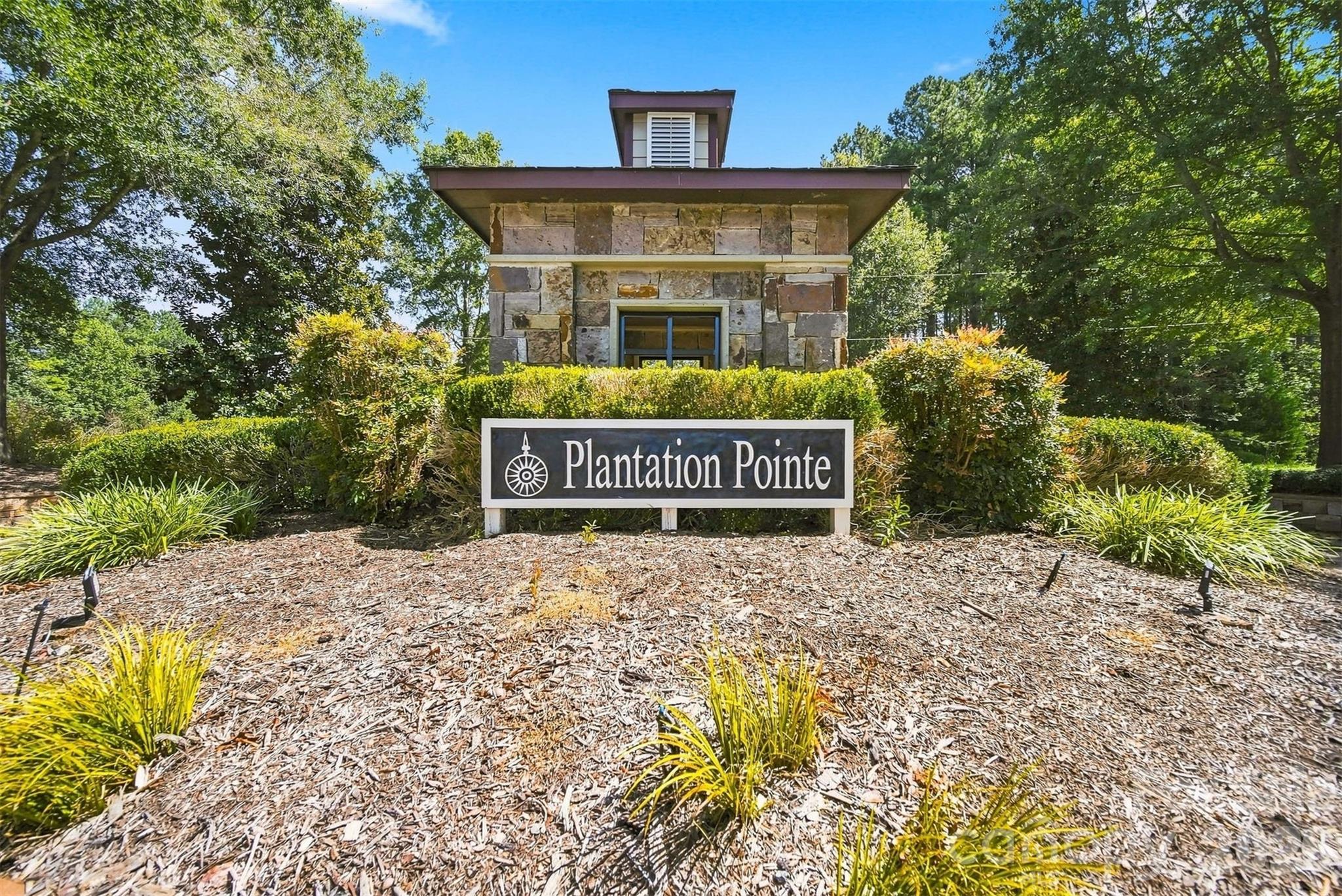 6048 Plantation Pointe Drive Property Photo 1