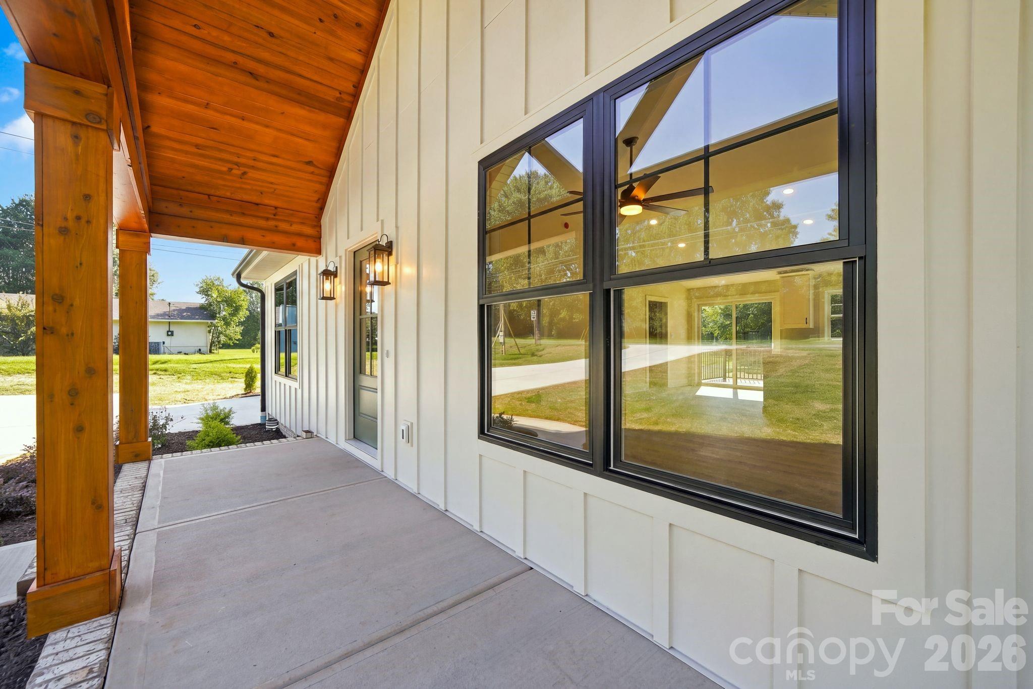 486 Mcalister Road Property Photo 3