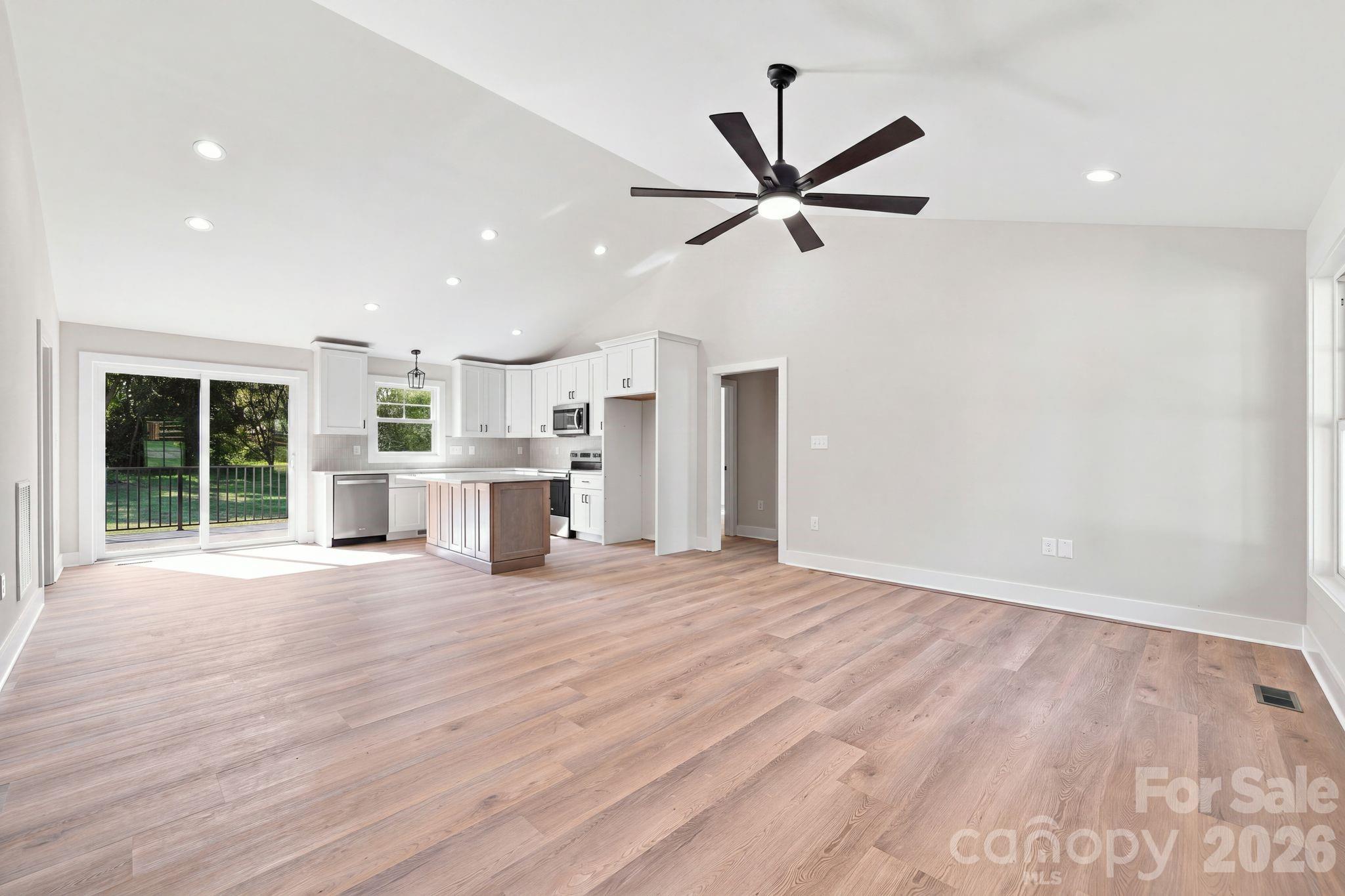 486 Mcalister Road Property Photo 4