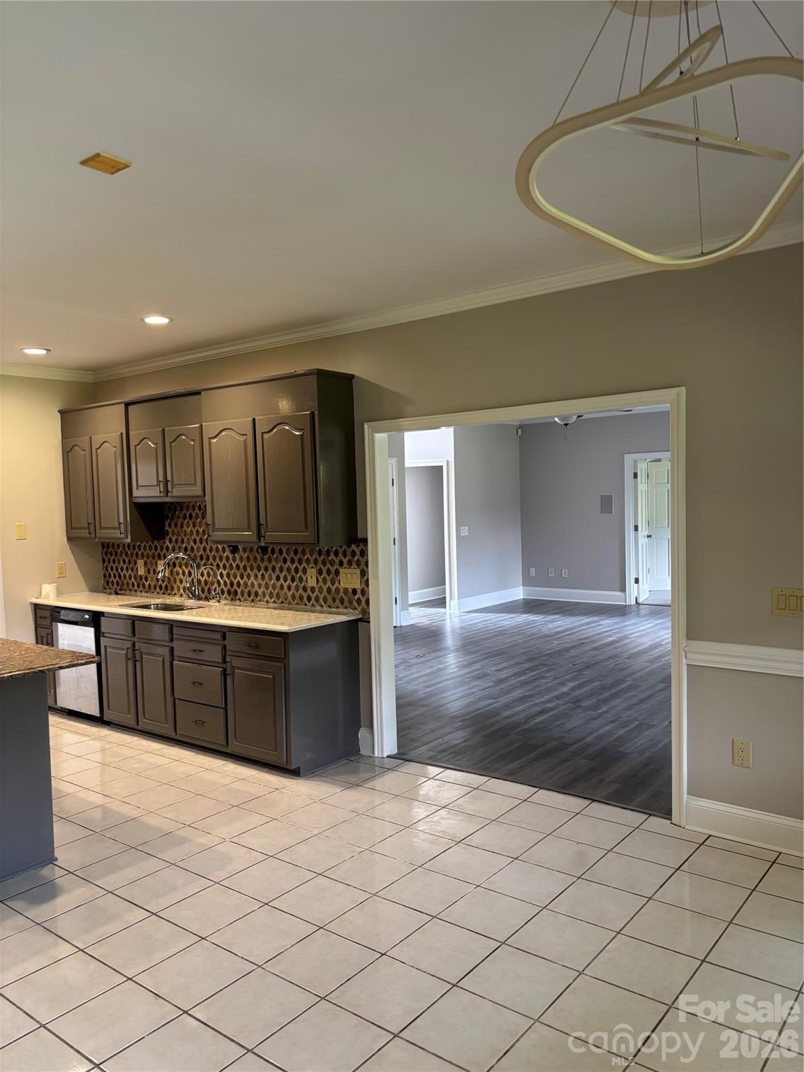 1001 Downpatrick Lane Property Photo 13