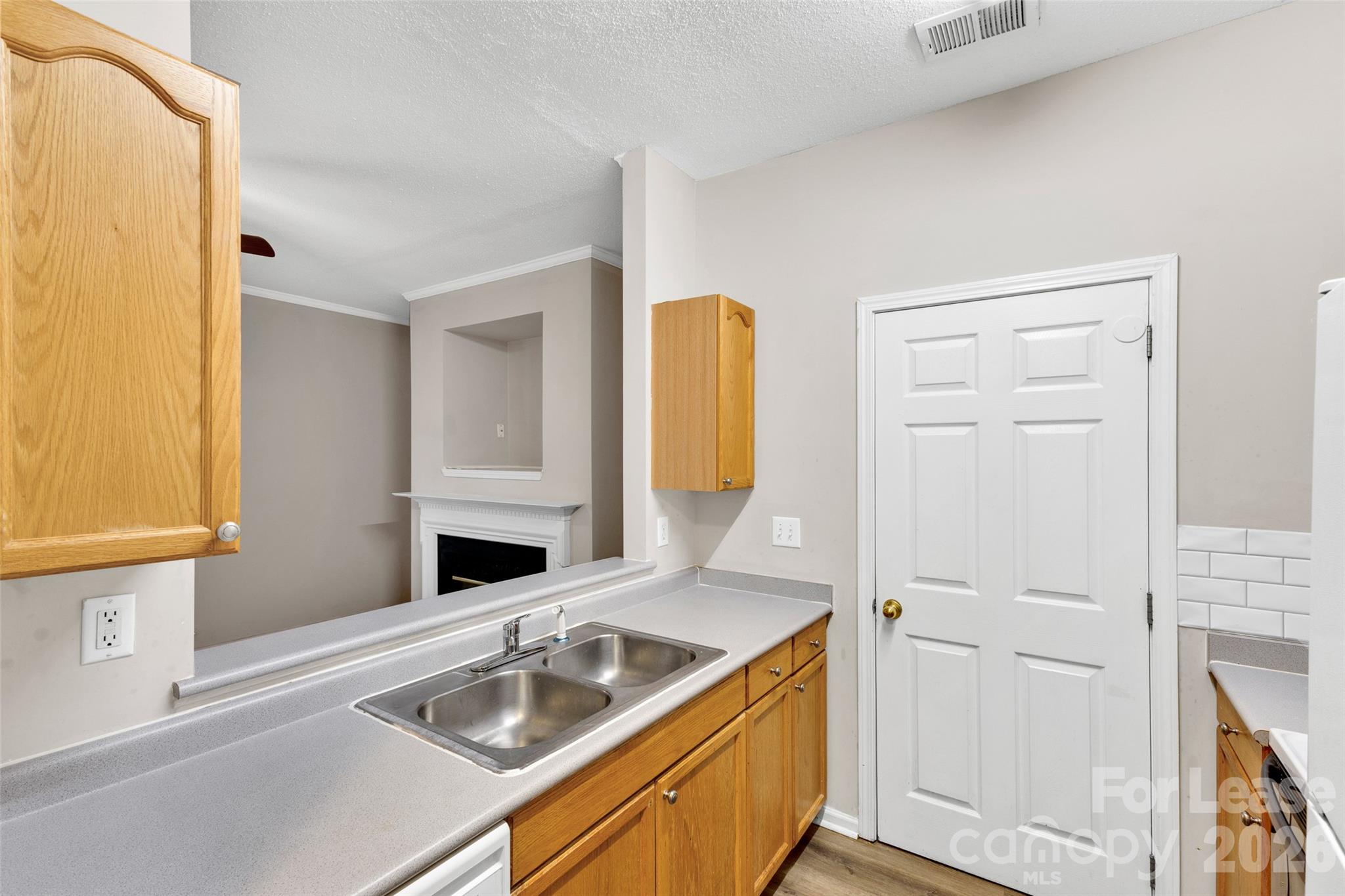 6349 Mallard View Lane Property Photo 3