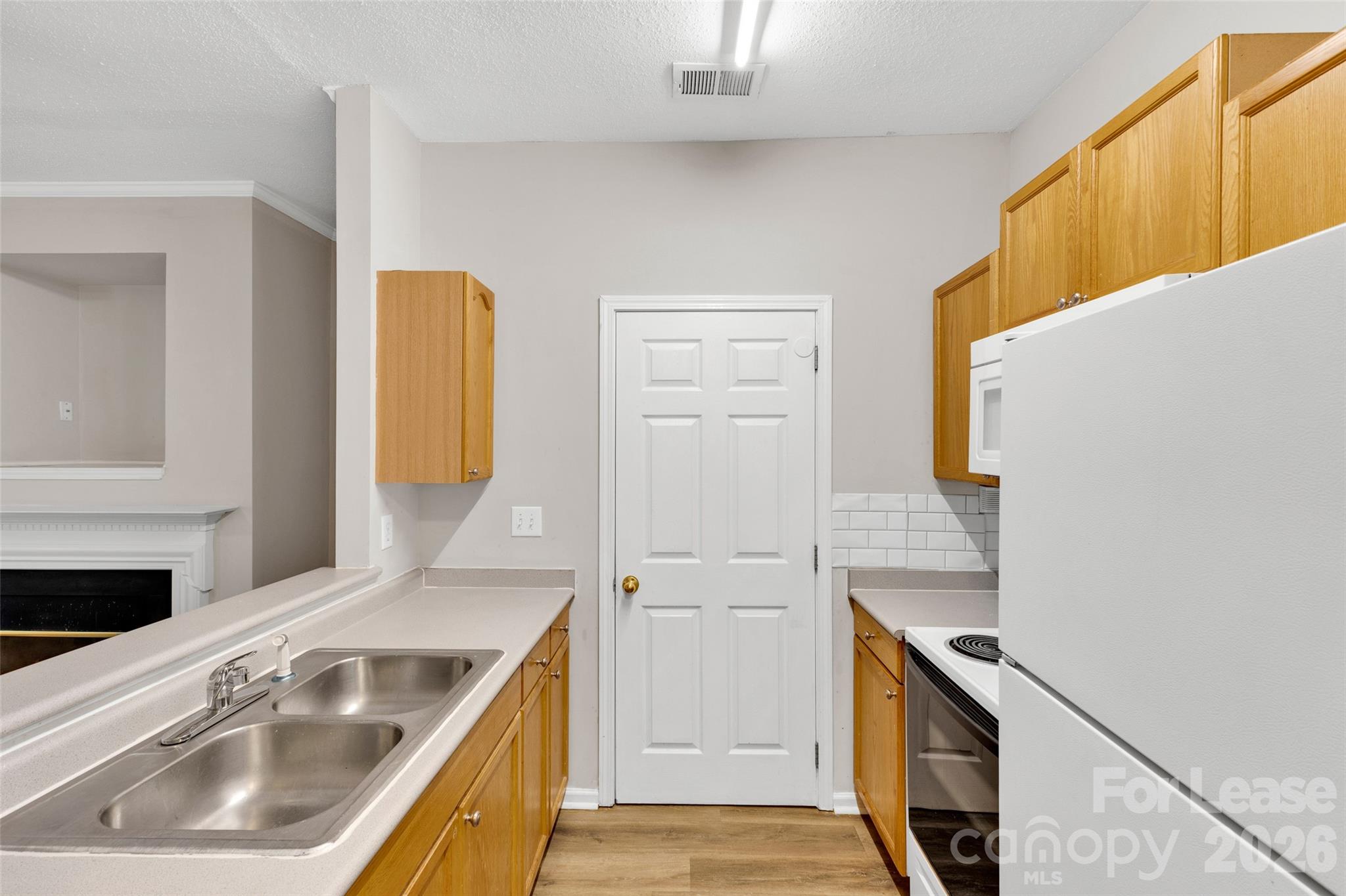 6349 Mallard View Lane Property Photo 4