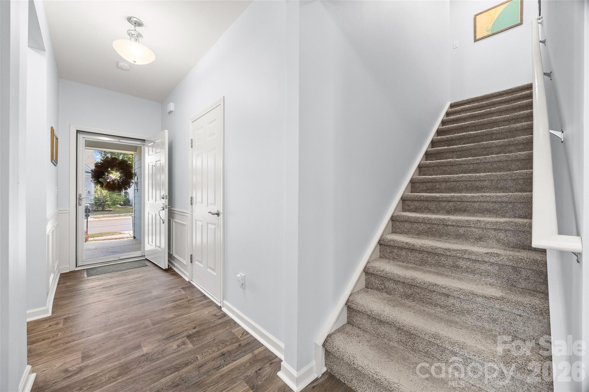 22444 Gateway Drive Property Photo 6