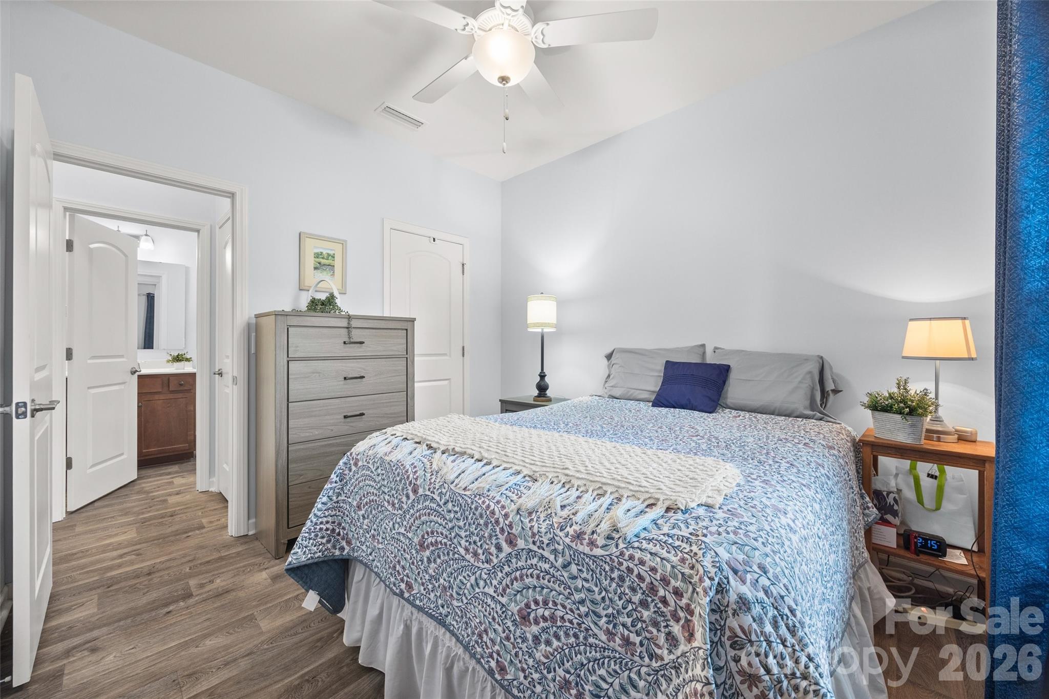 22444 Gateway Drive Property Photo 10